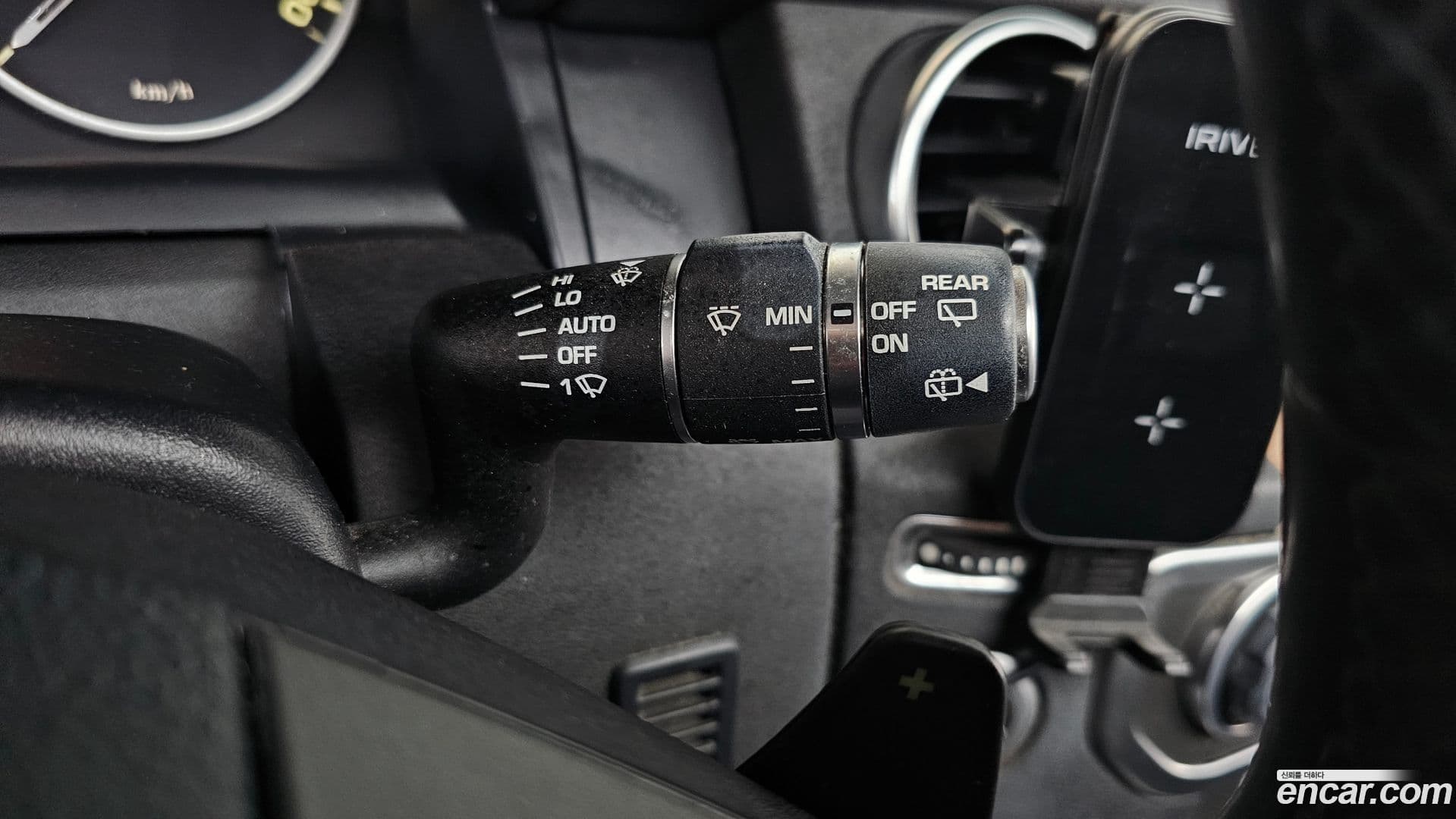 Main__Slider__Photo:Discovery Land Rover 2015.11-14