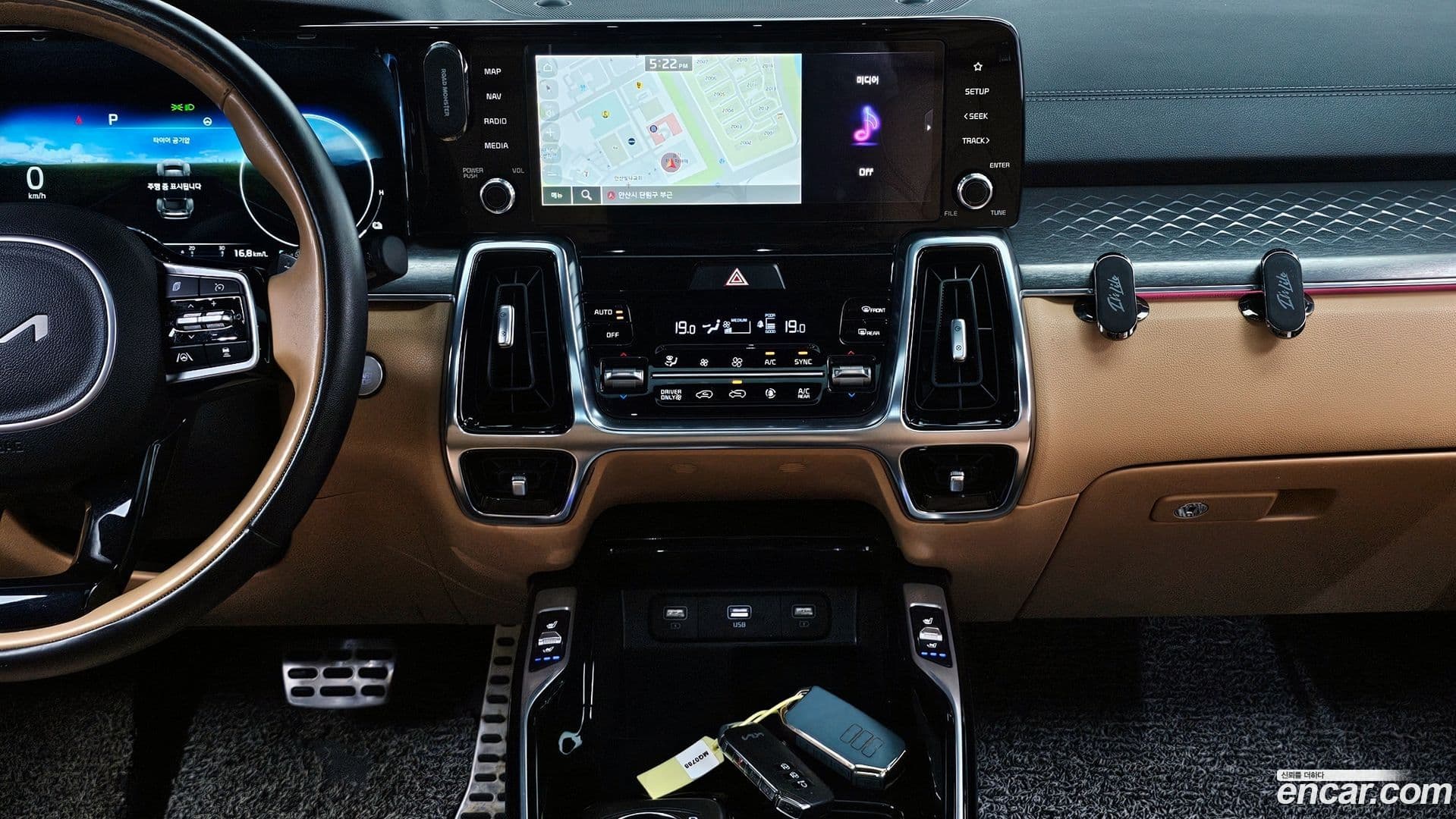 Main__Slider__Photo:Sorento Kia 2022.4-18