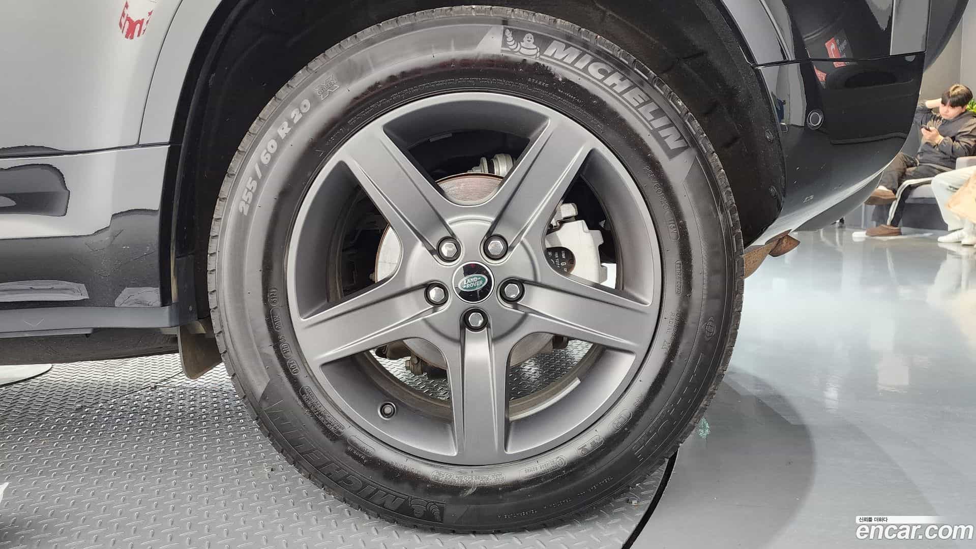 Defender Land Rover 2022.6-OUTER-005