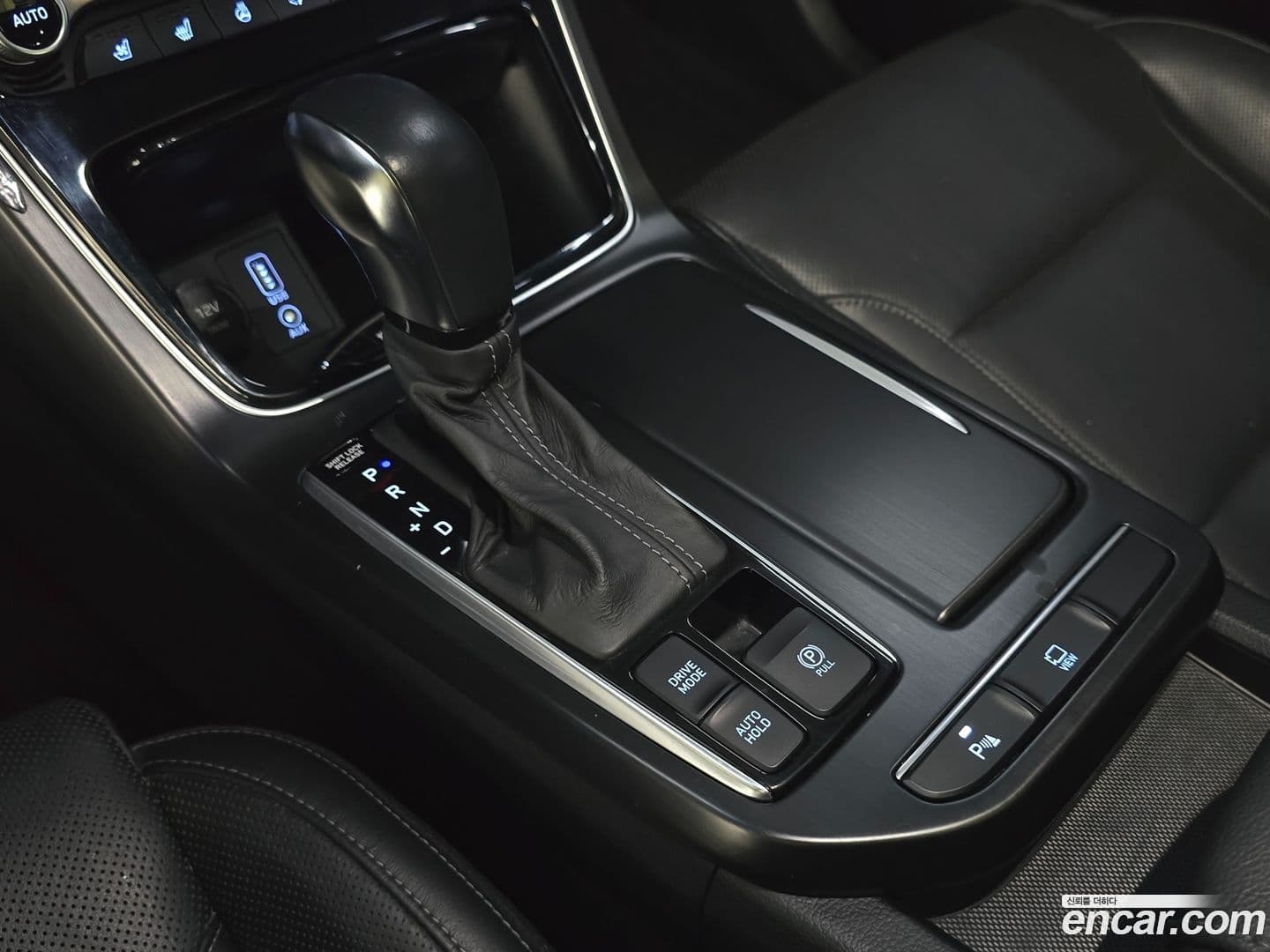 Main__Slider__Photo:Grandeur Hyundai 2018.10-7