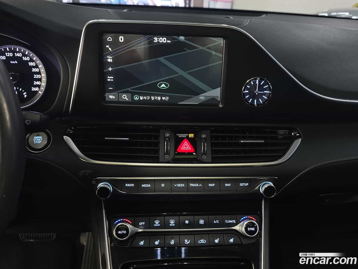 Grandeur Hyundai 2018.10-INNER-009