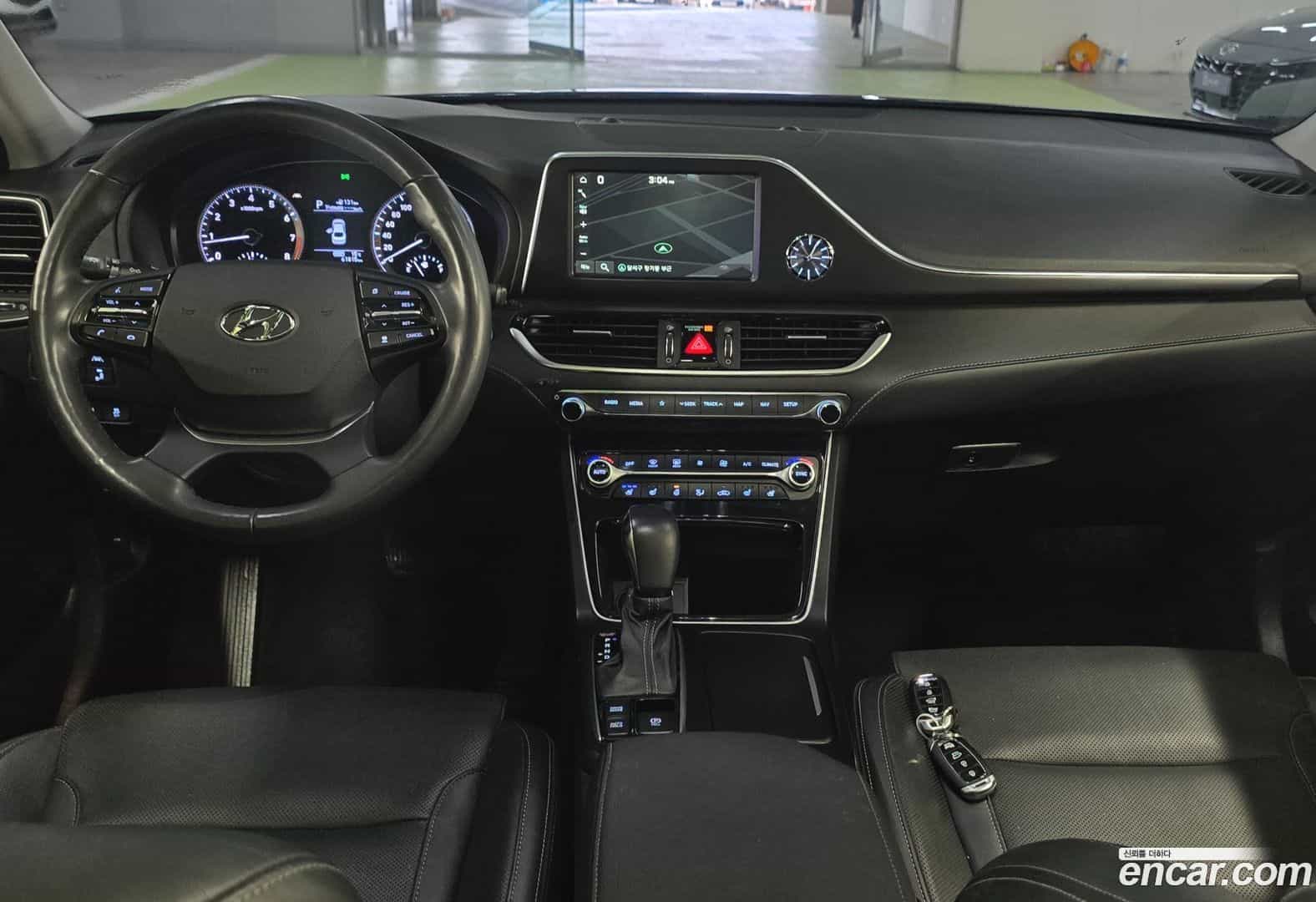 Grandeur Hyundai 2018.10-OPTION-024