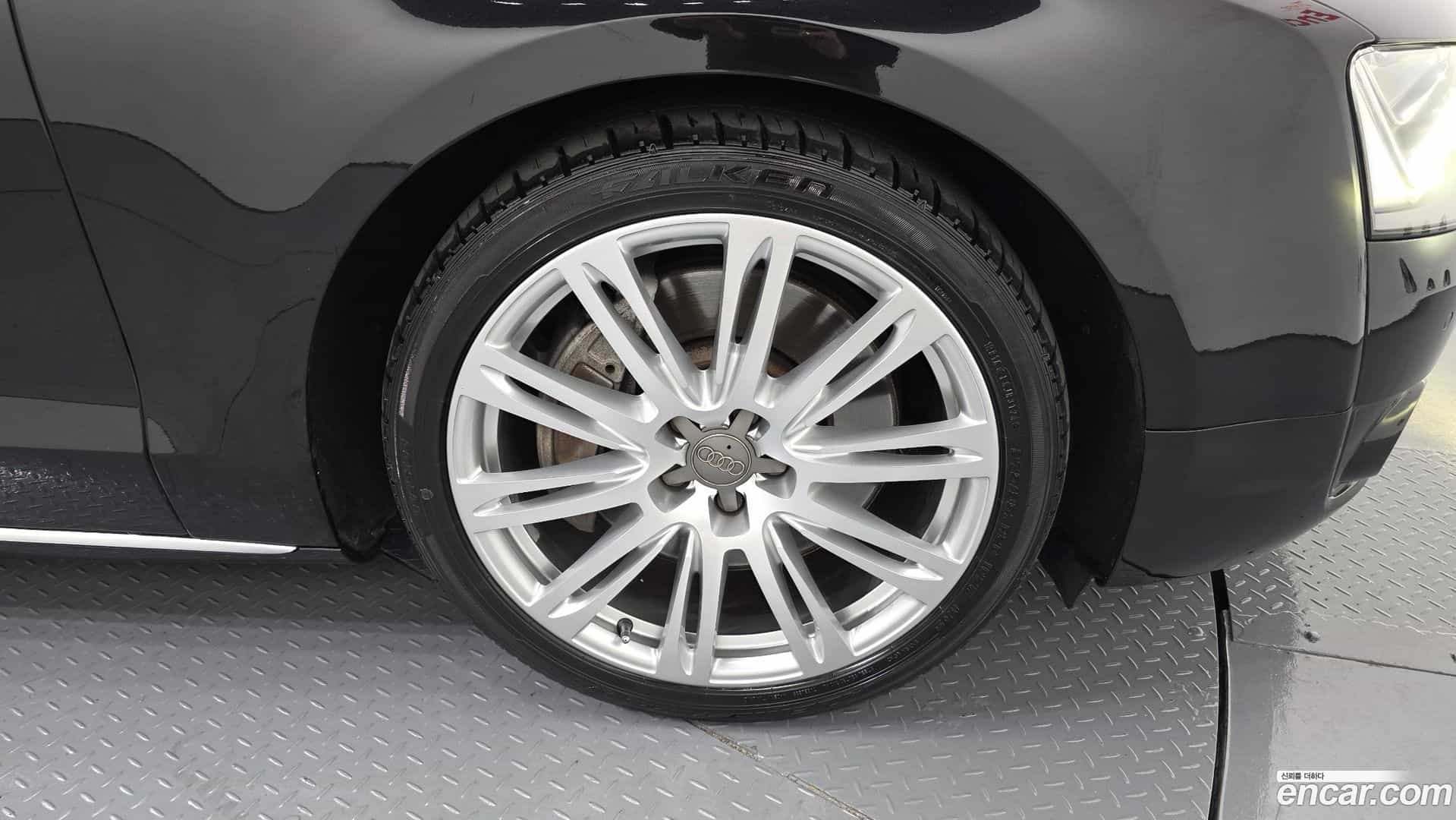 A8 Audi 2013.7-OUTER-005