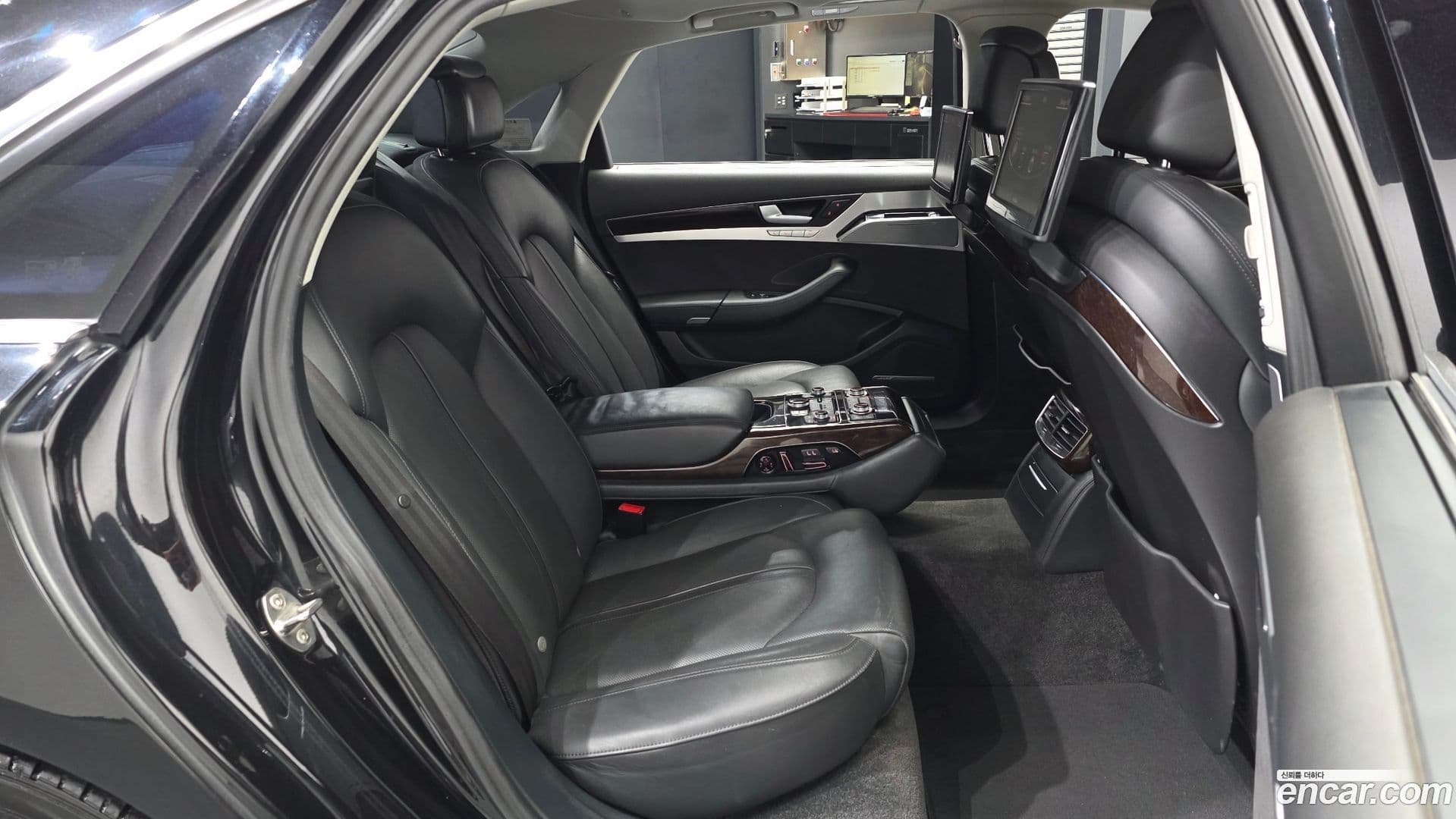 Main__Slider__Photo:A8 Audi 2013.7-11