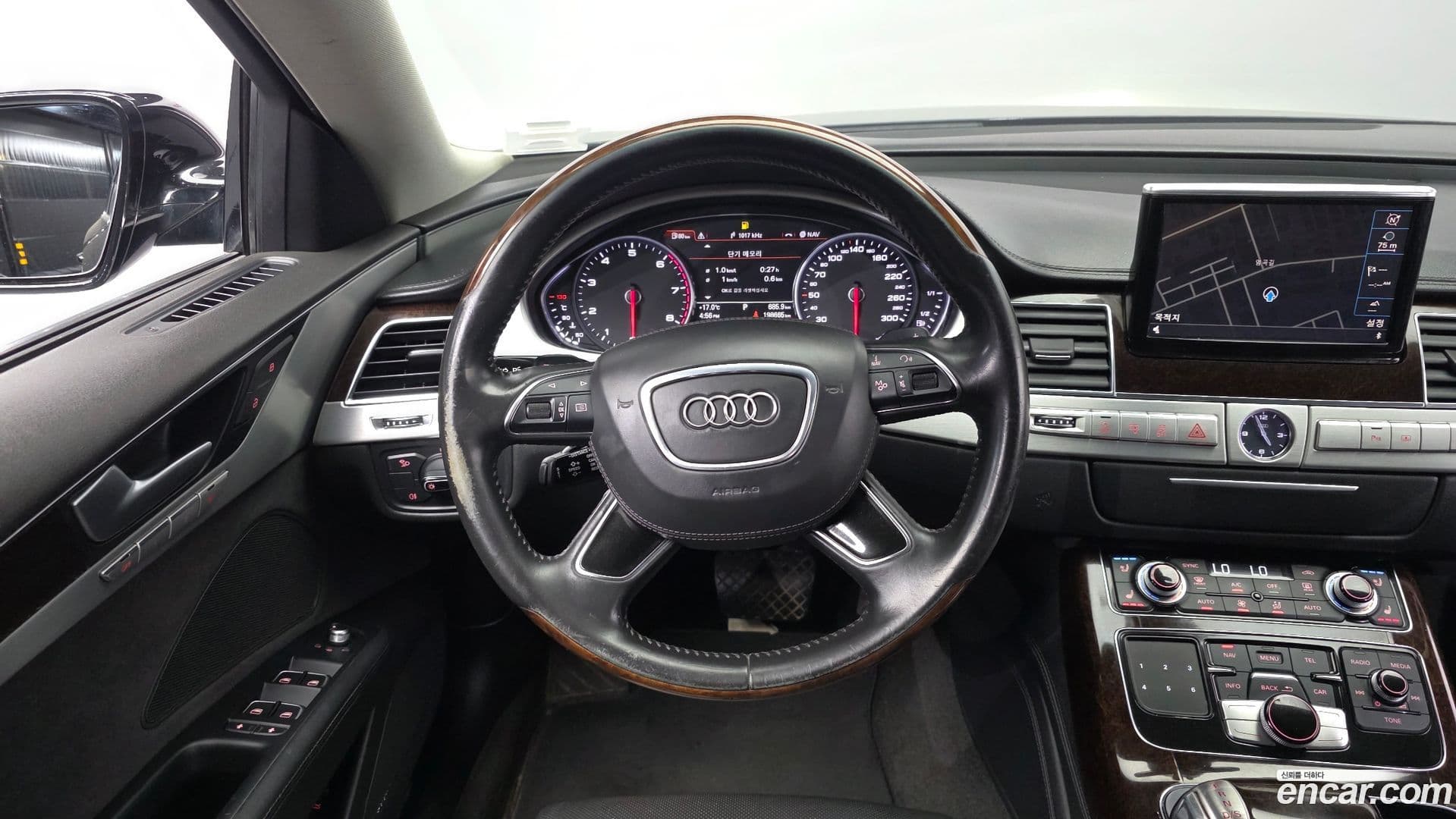 Main__Slider__Photo:A8 Audi 2013.7-12