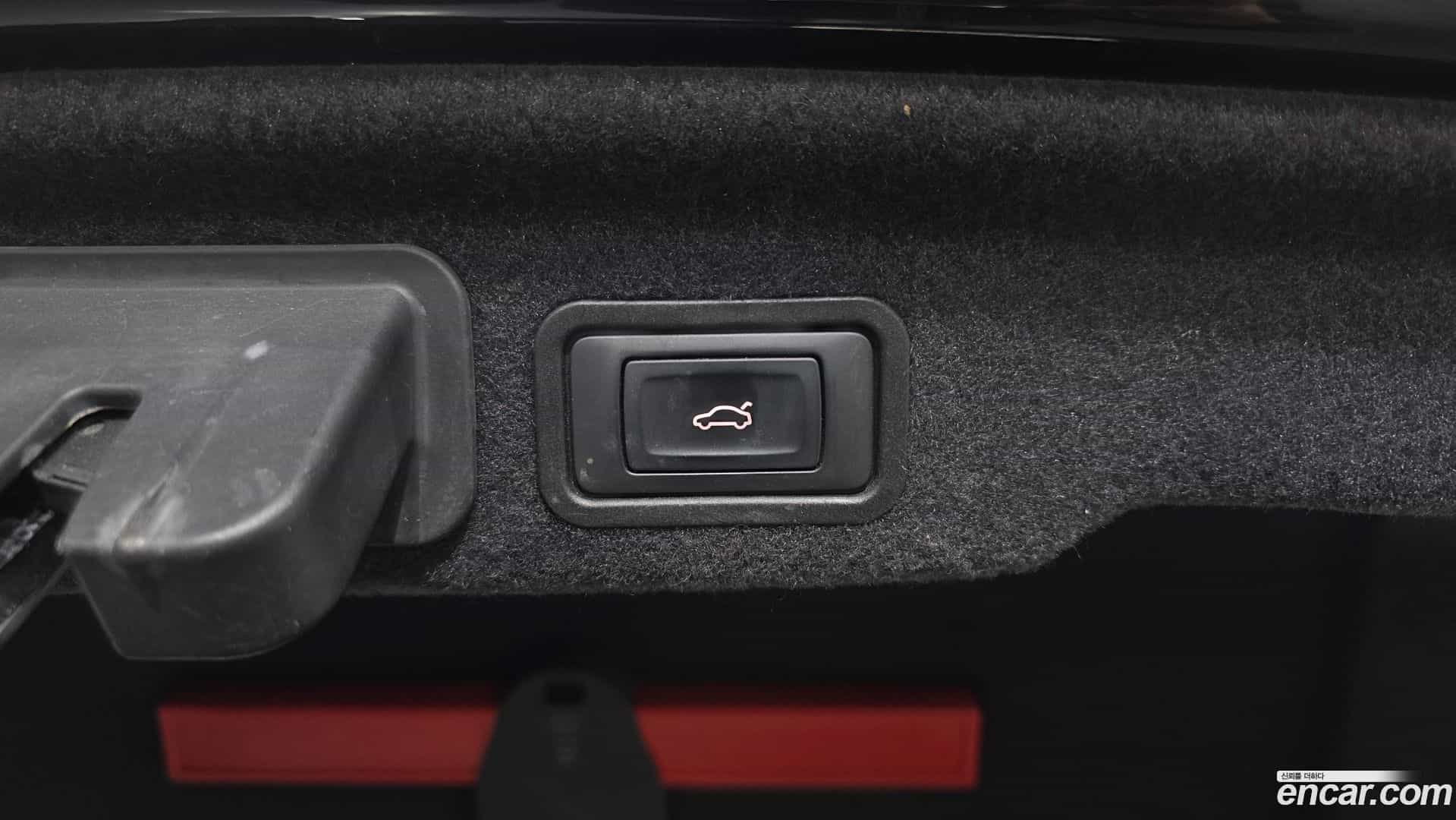 A8 Audi 2013.7-OPTION-024