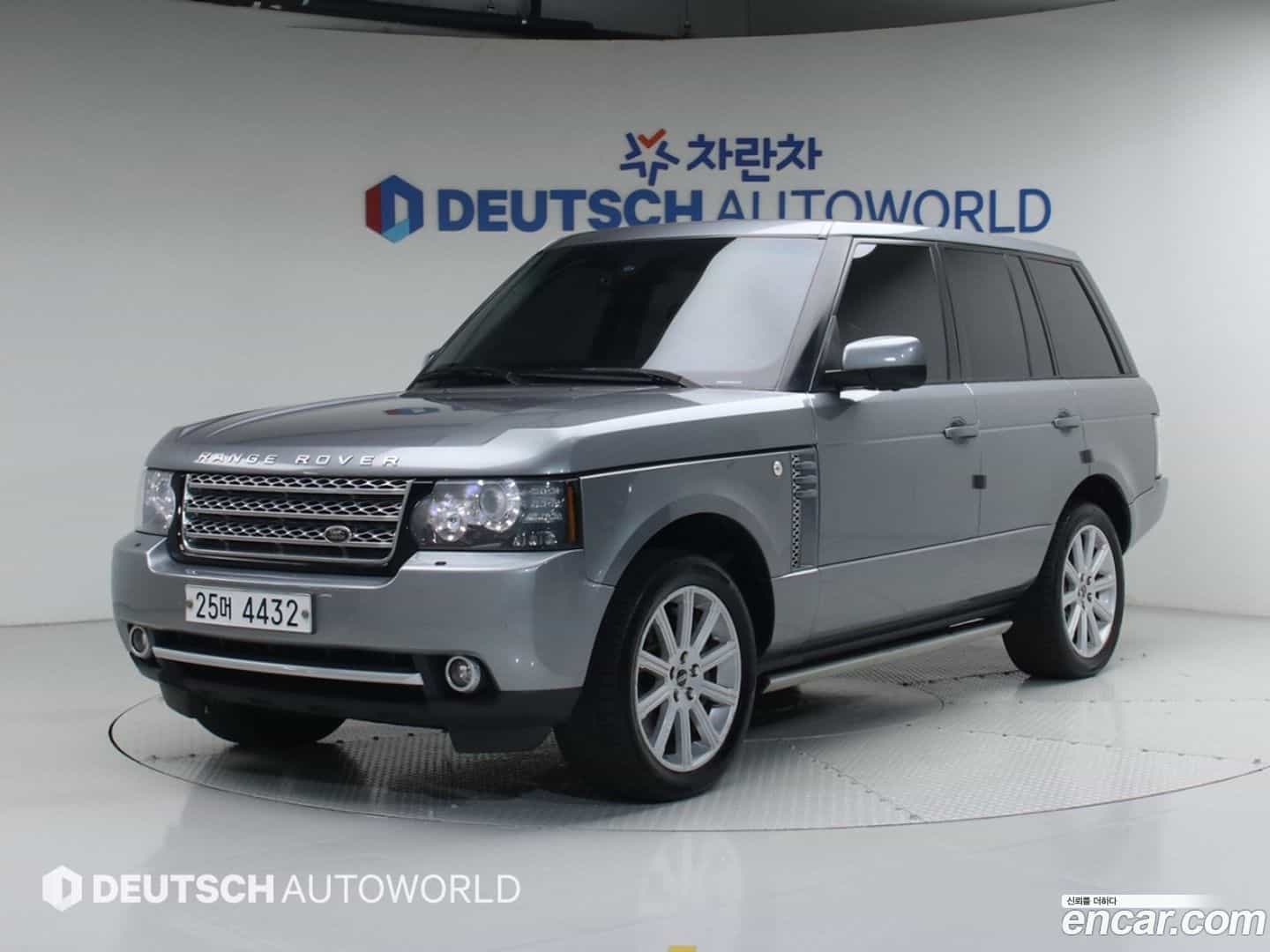 Range Rover Land Rover 2012.11-OUTER-001