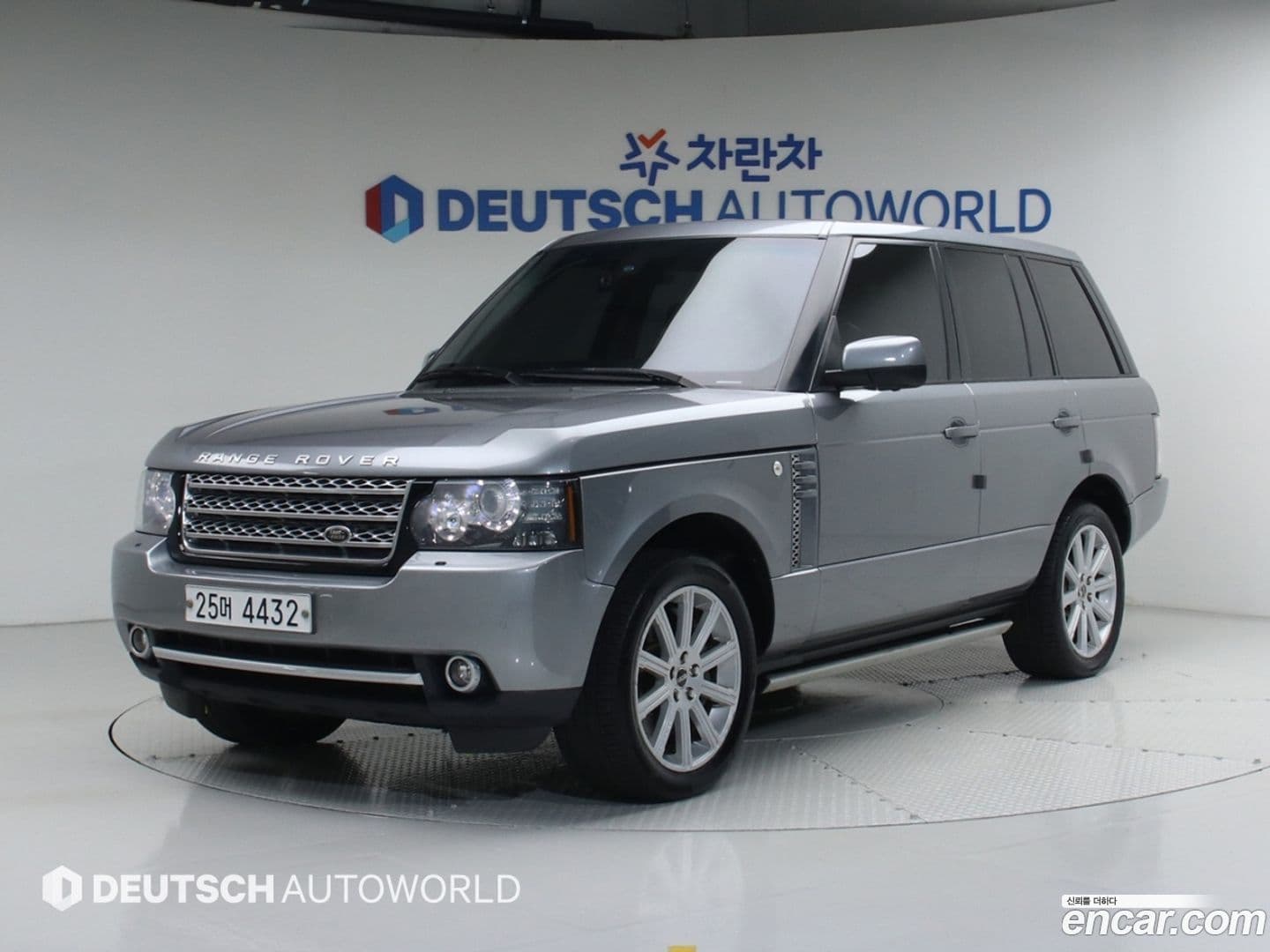 Main__Slider__Photo:Range Rover Land Rover 2012.11-0