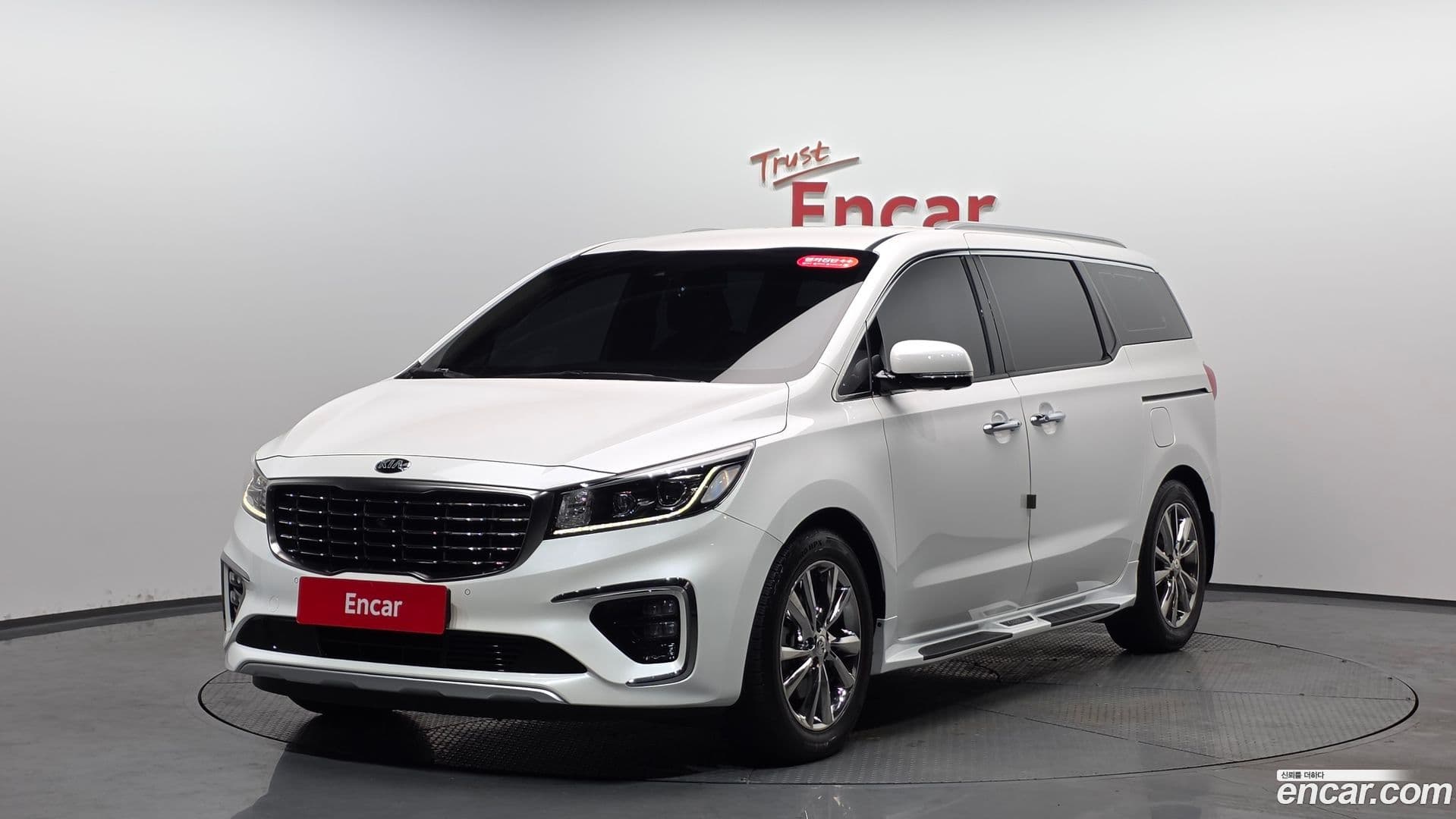 Main__Slider__Photo:Canival Kia 2018.3-10