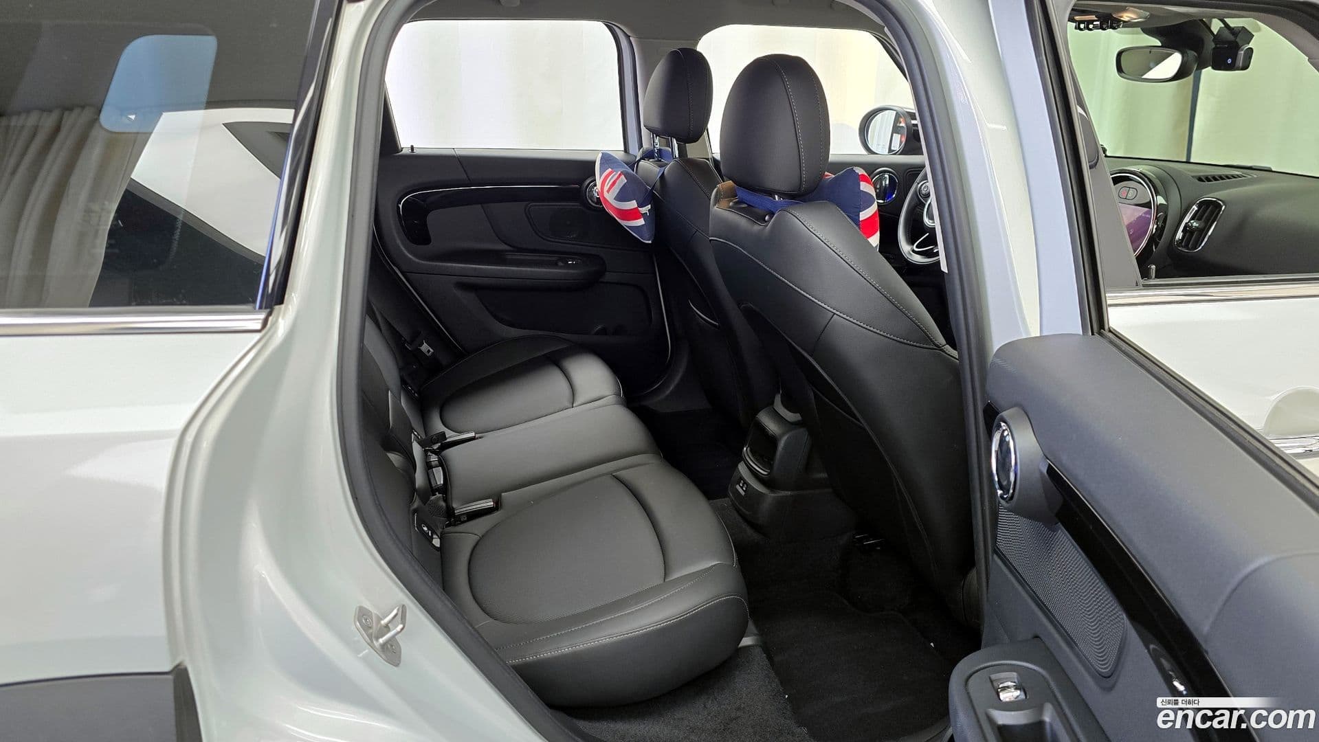 Main__Slider__Photo:Countryman Mini 2020.10-11