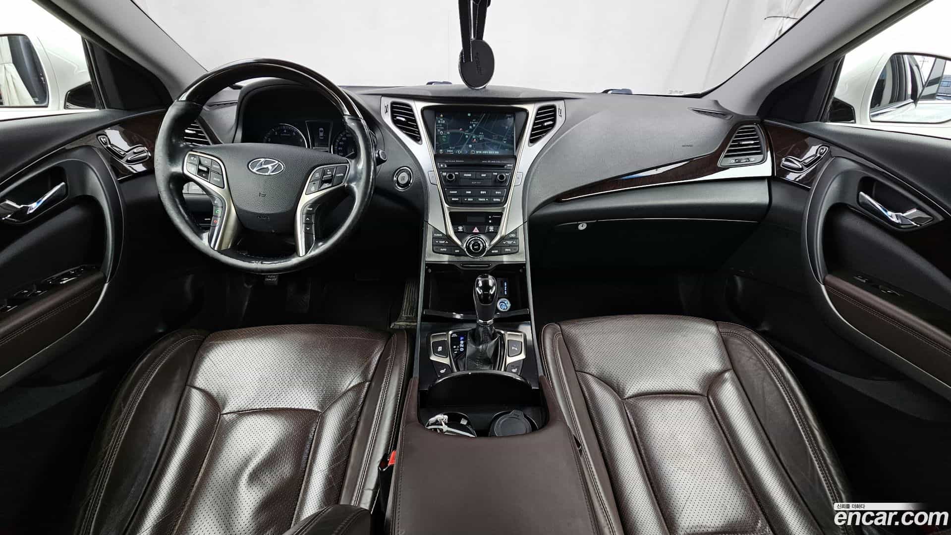 Grandeur Hyundai 2013.9-INNER-007