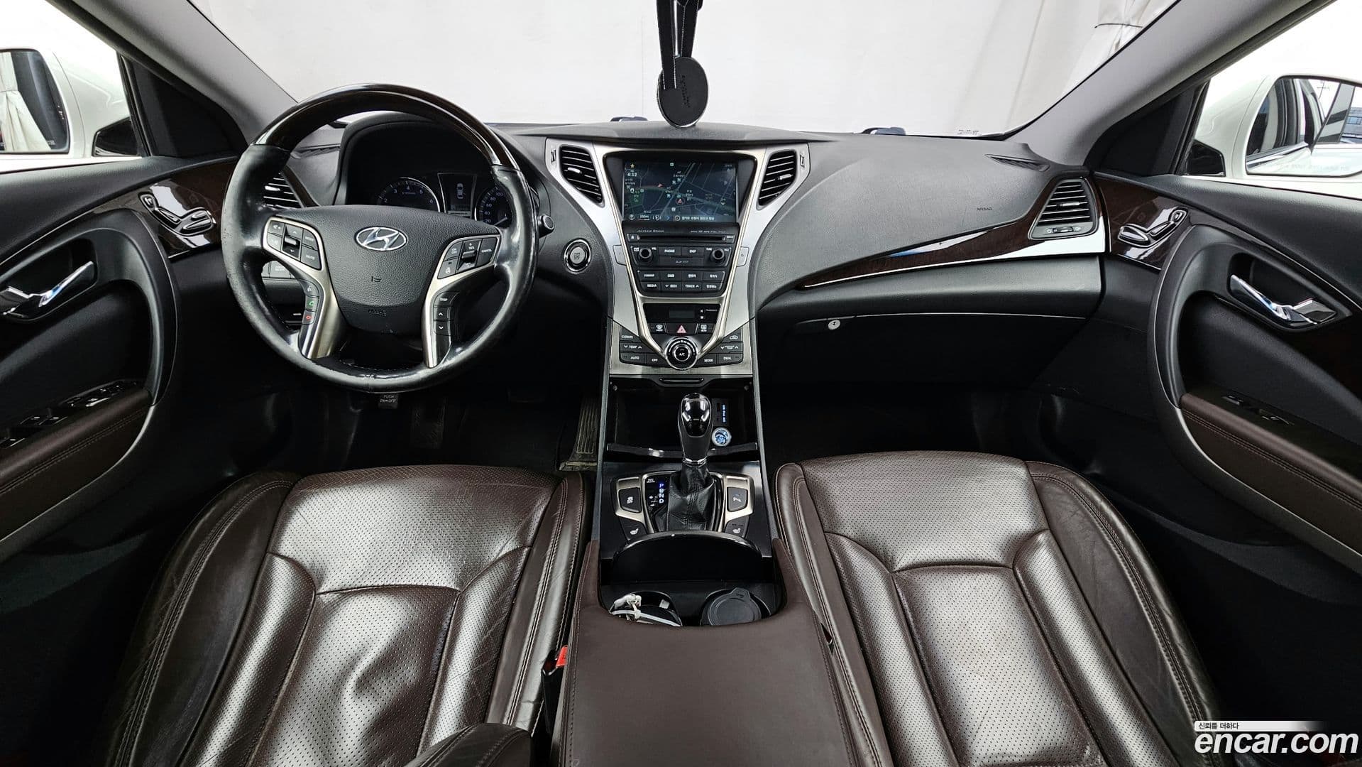 Main__Slider__Photo:Grandeur Hyundai 2013.9-6