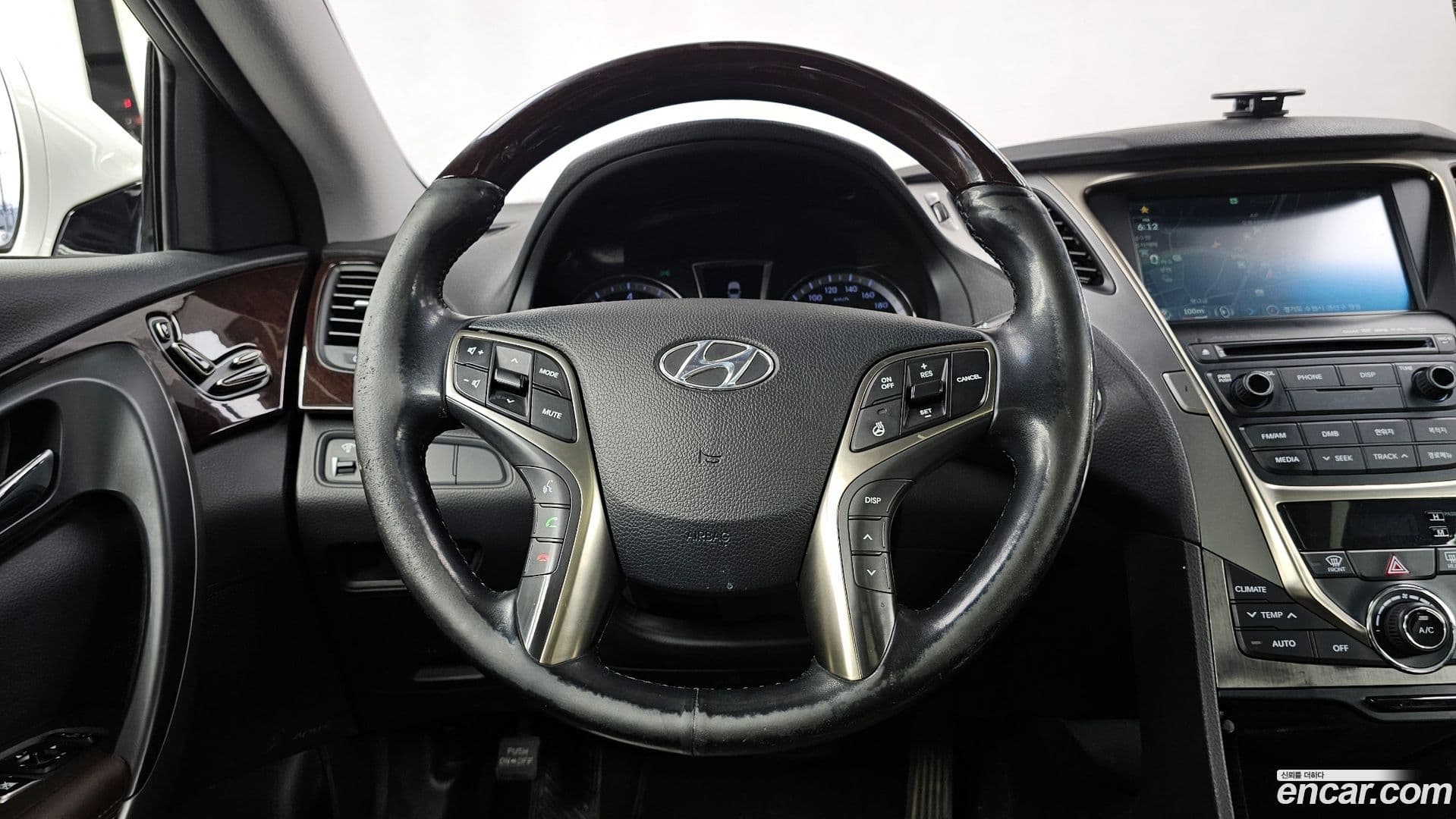 Main__Slider__Photo:Grandeur Hyundai 2013.9-12