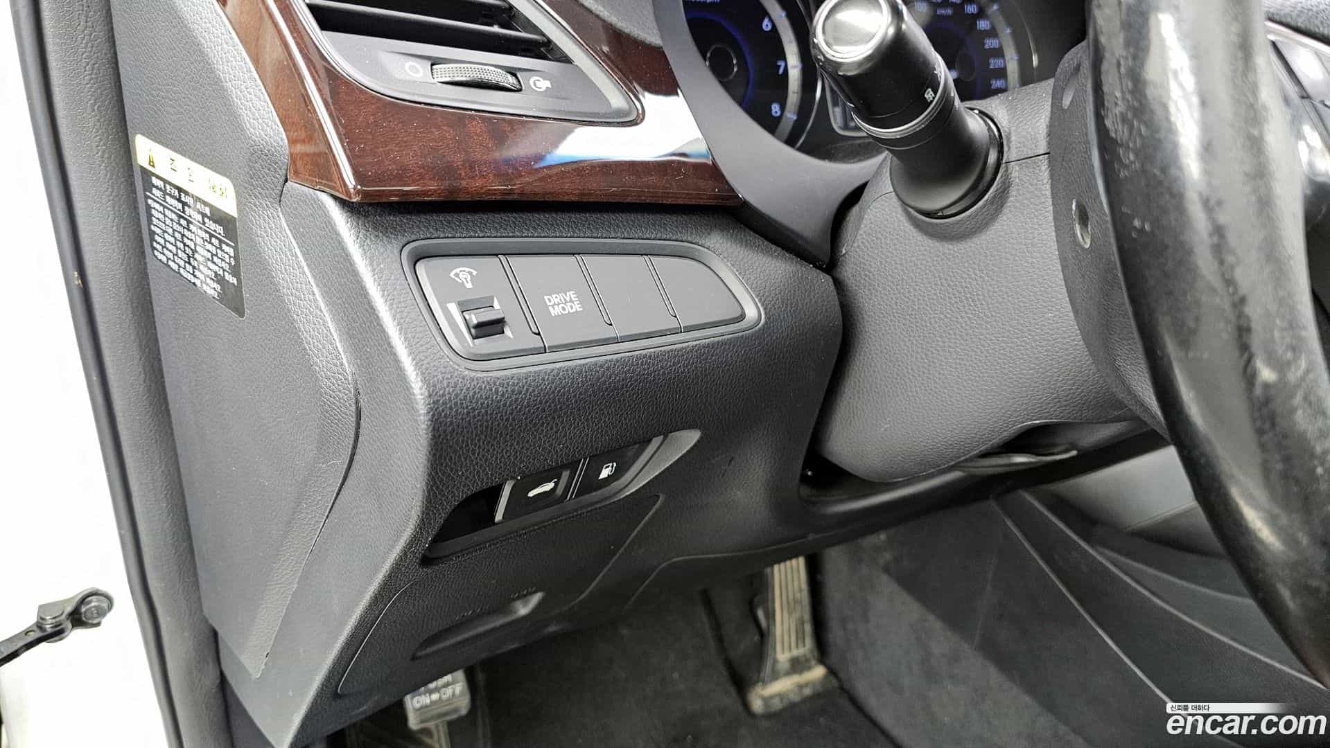 Grandeur Hyundai 2013.9-OPTION-020