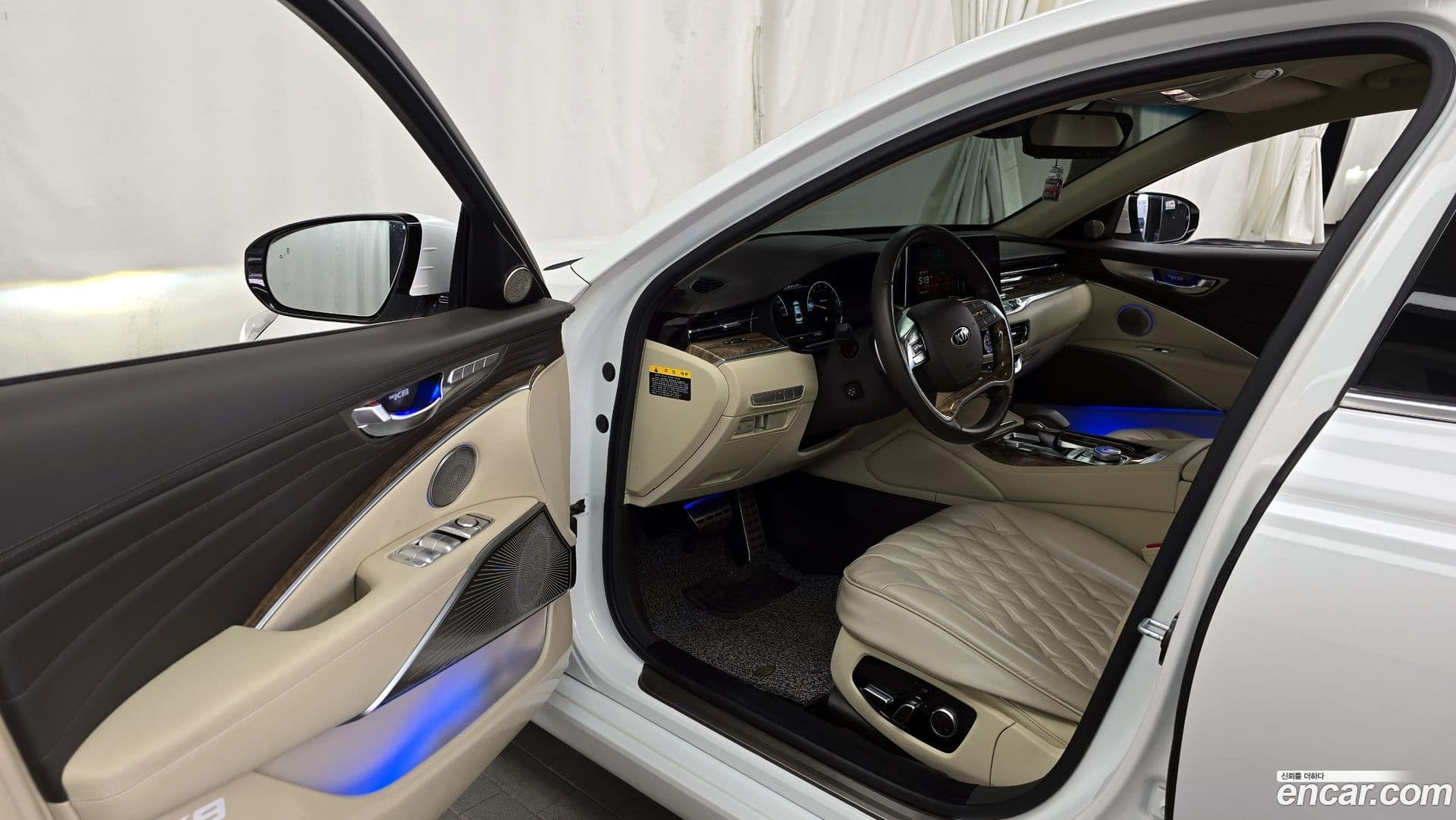 Main__Slider__Photo:K9 Kia 2019.8-9