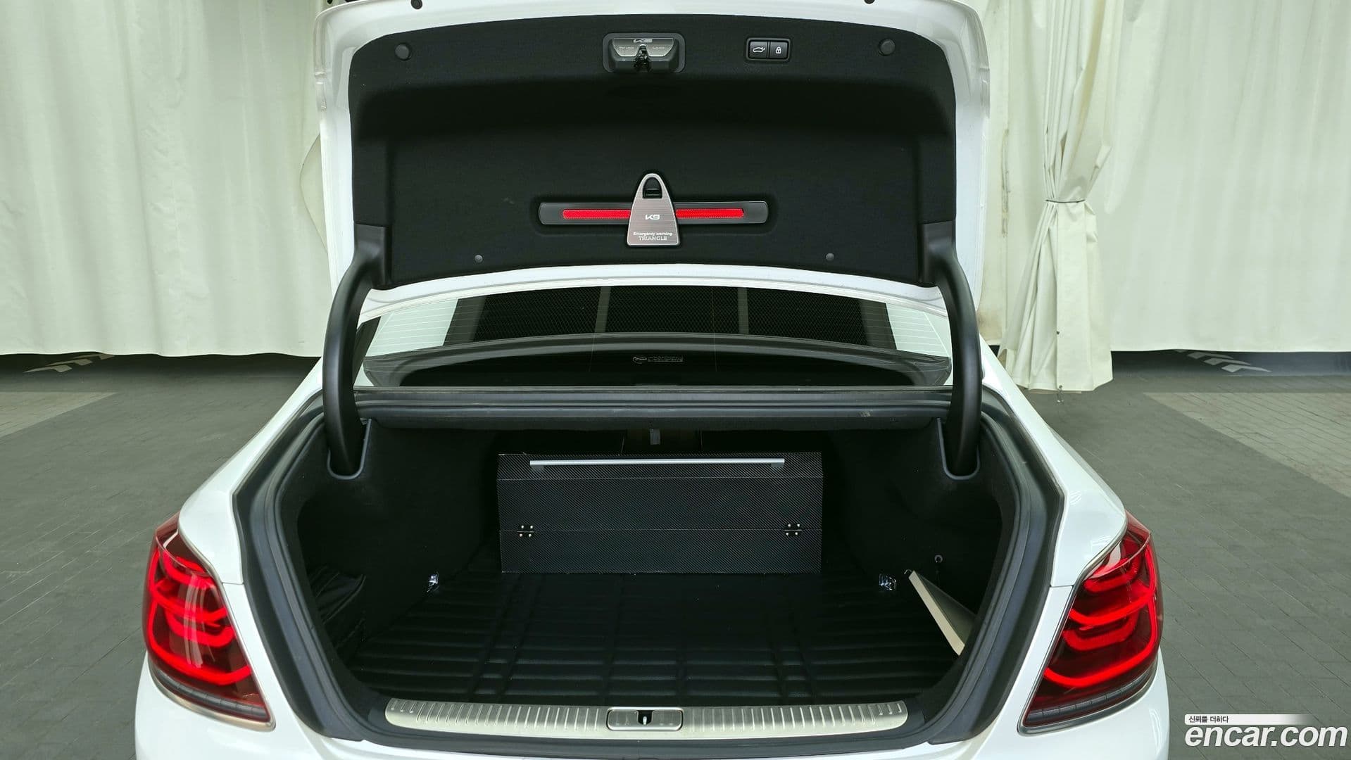 Main__Slider__Photo:K9 Kia 2019.8-19