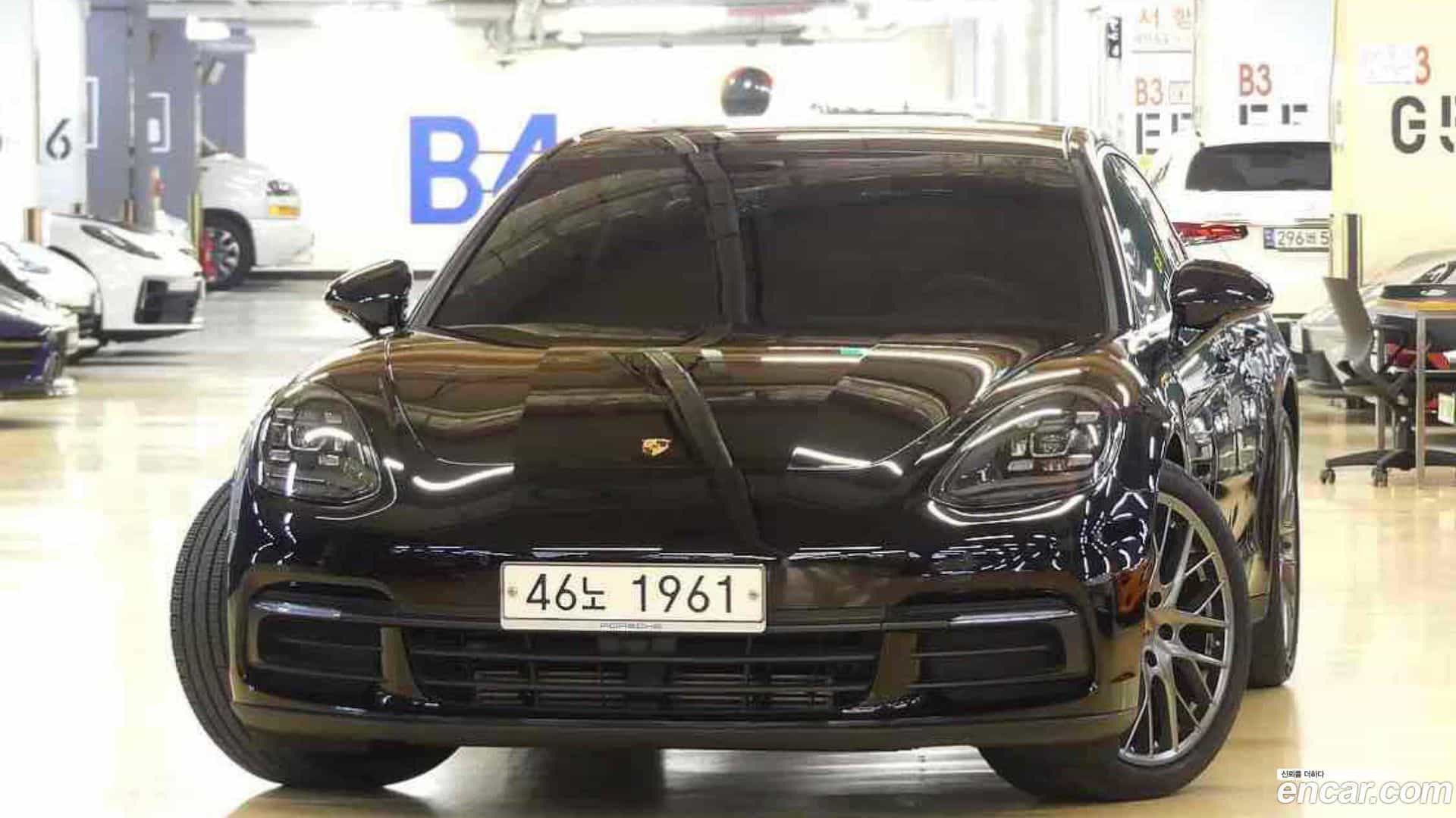 Panamera Porsche 2018.6-OUTER-001