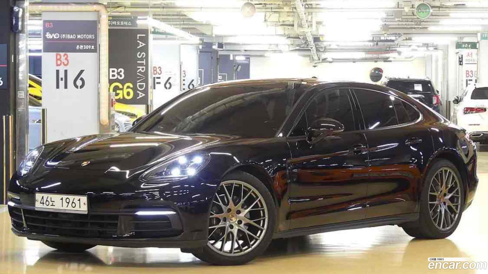 Main__Slider__Photo:Panamera Porsche 2018.6-1