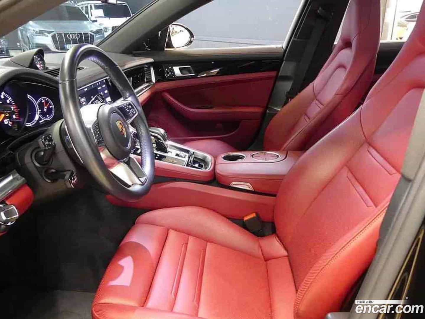 Panamera Porsche 2018.6-INNER-008