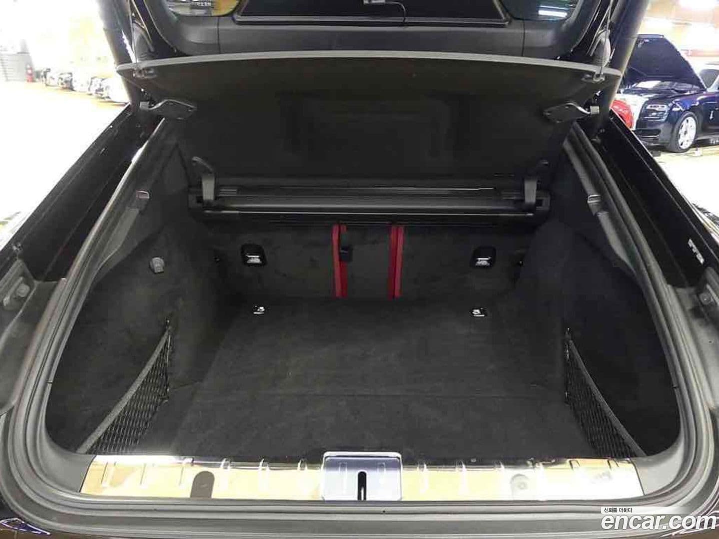 Main__Slider__Photo:Panamera Porsche 2018.6-9