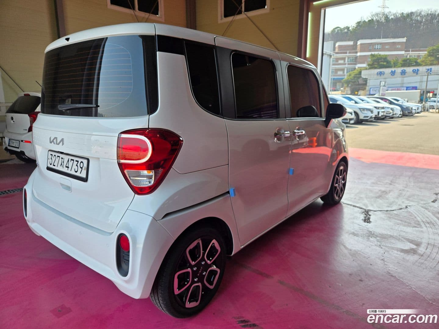 Main__Slider__Photo:RAY Kia 2021.10-1