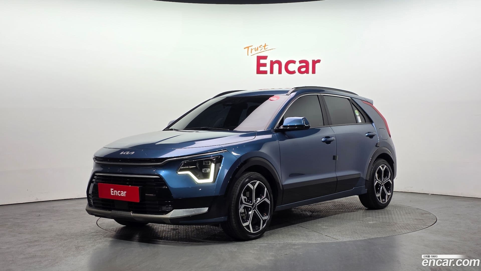 Main__Slider__Photo:Niro Kia 2024.1-0