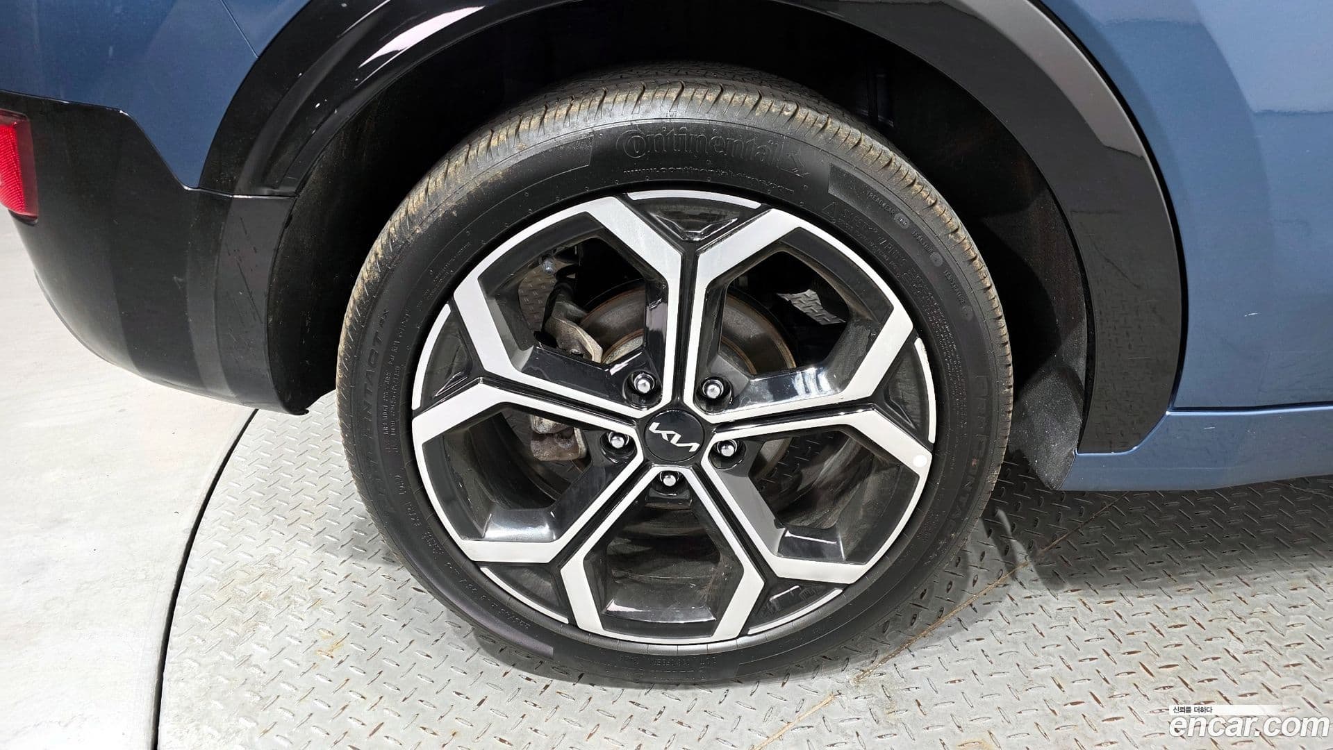 Main__Slider__Photo:Niro Kia 2024.1-4