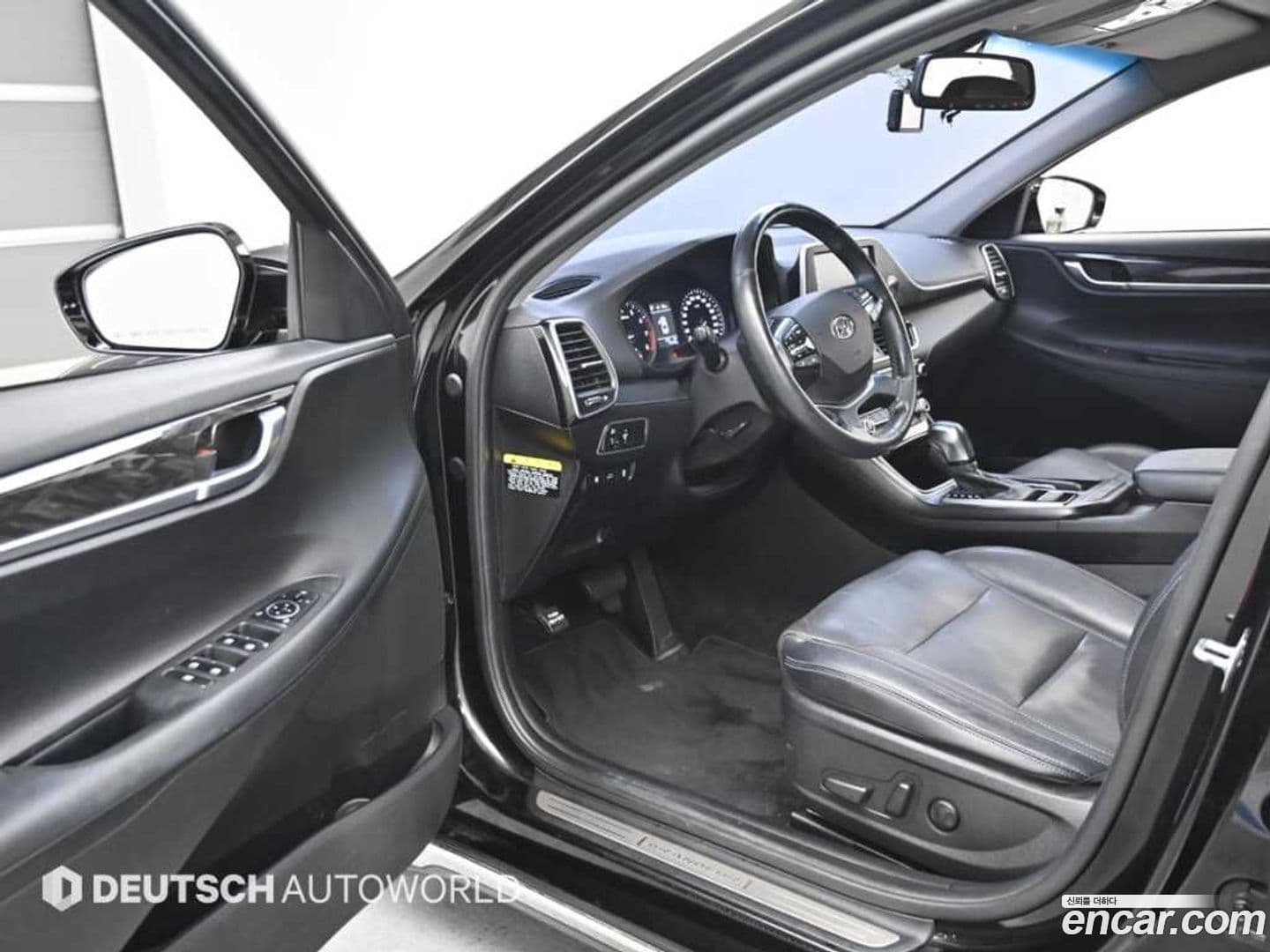 Main__Slider__Photo:Grandeur Hyundai 2018.2-10