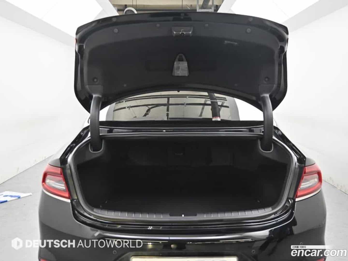 Grandeur Hyundai 2018.2-OPTION-023