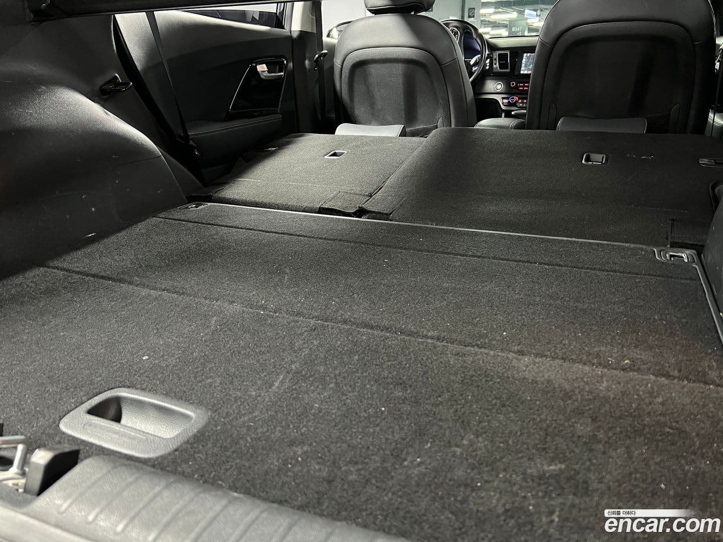 Main__Slider__Photo:Niro Kia 2018.8-17