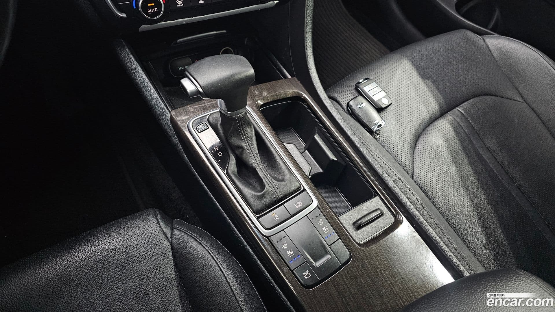 Main__Slider__Photo:K5 Kia 2018.7-8