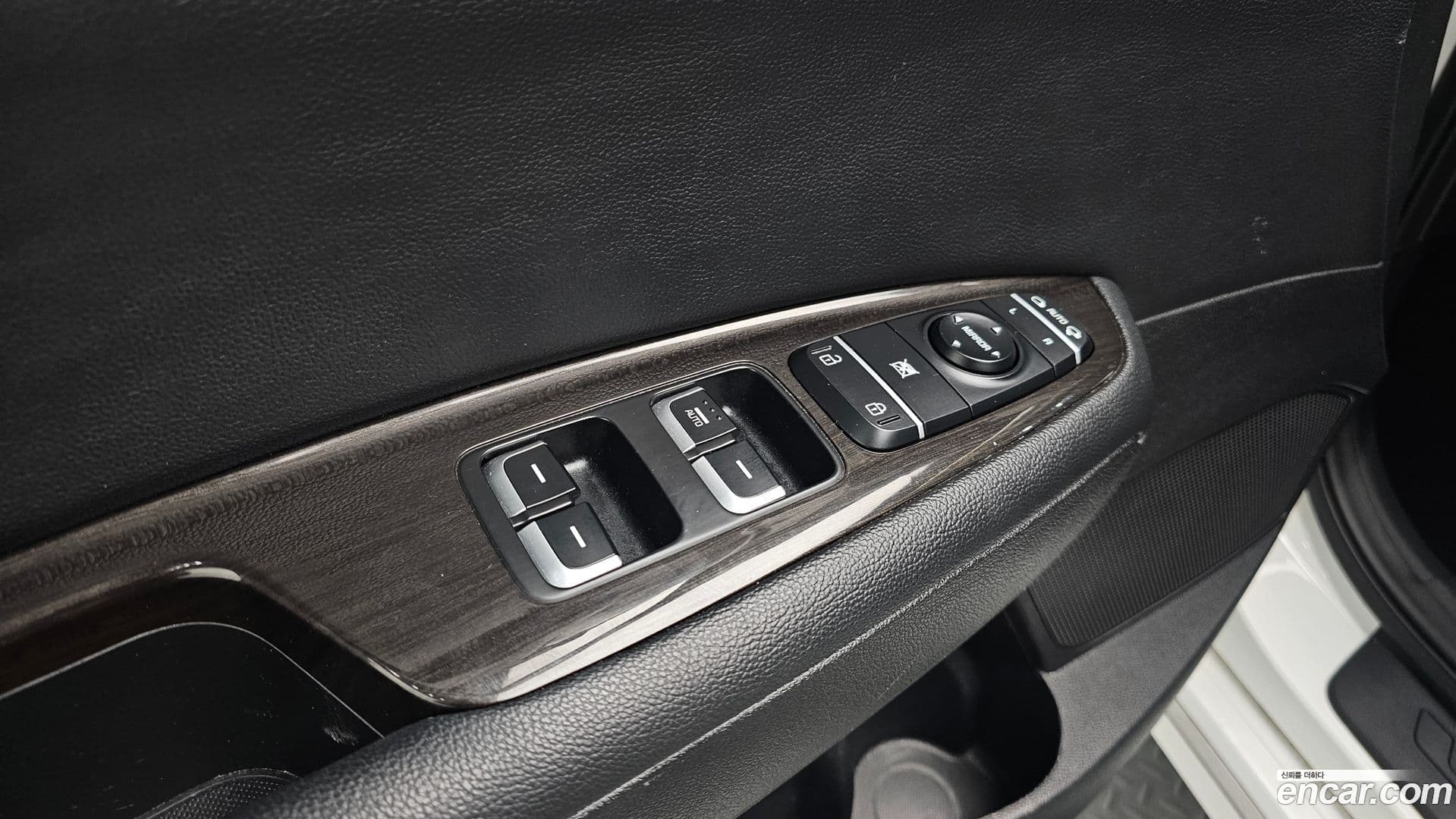 Main__Slider__Photo:K5 Kia 2018.7-16