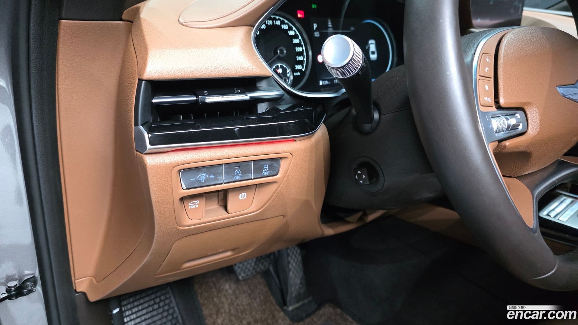 Main__Slider__Photo:G80 Genesis 2021.6-13