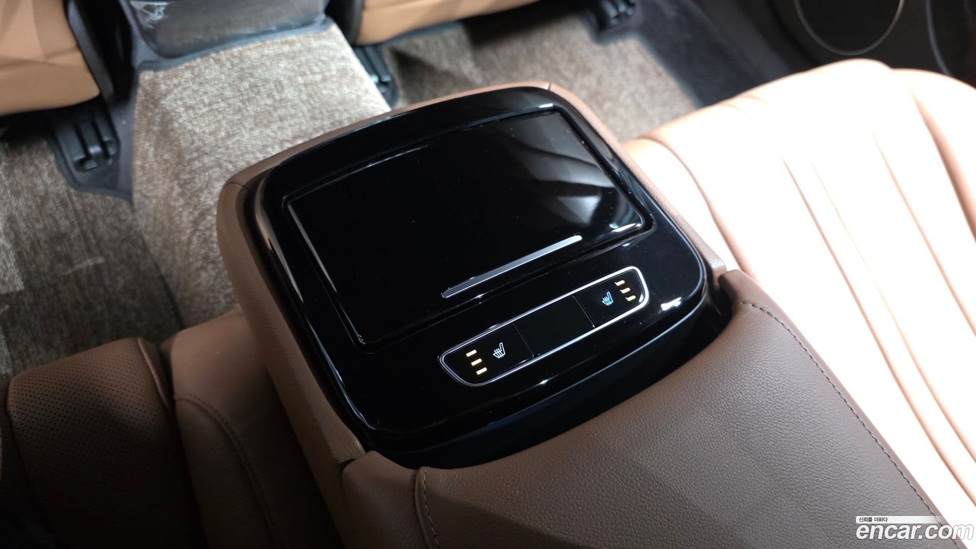 Main__Slider__Photo:G80 Genesis 2021.6-18