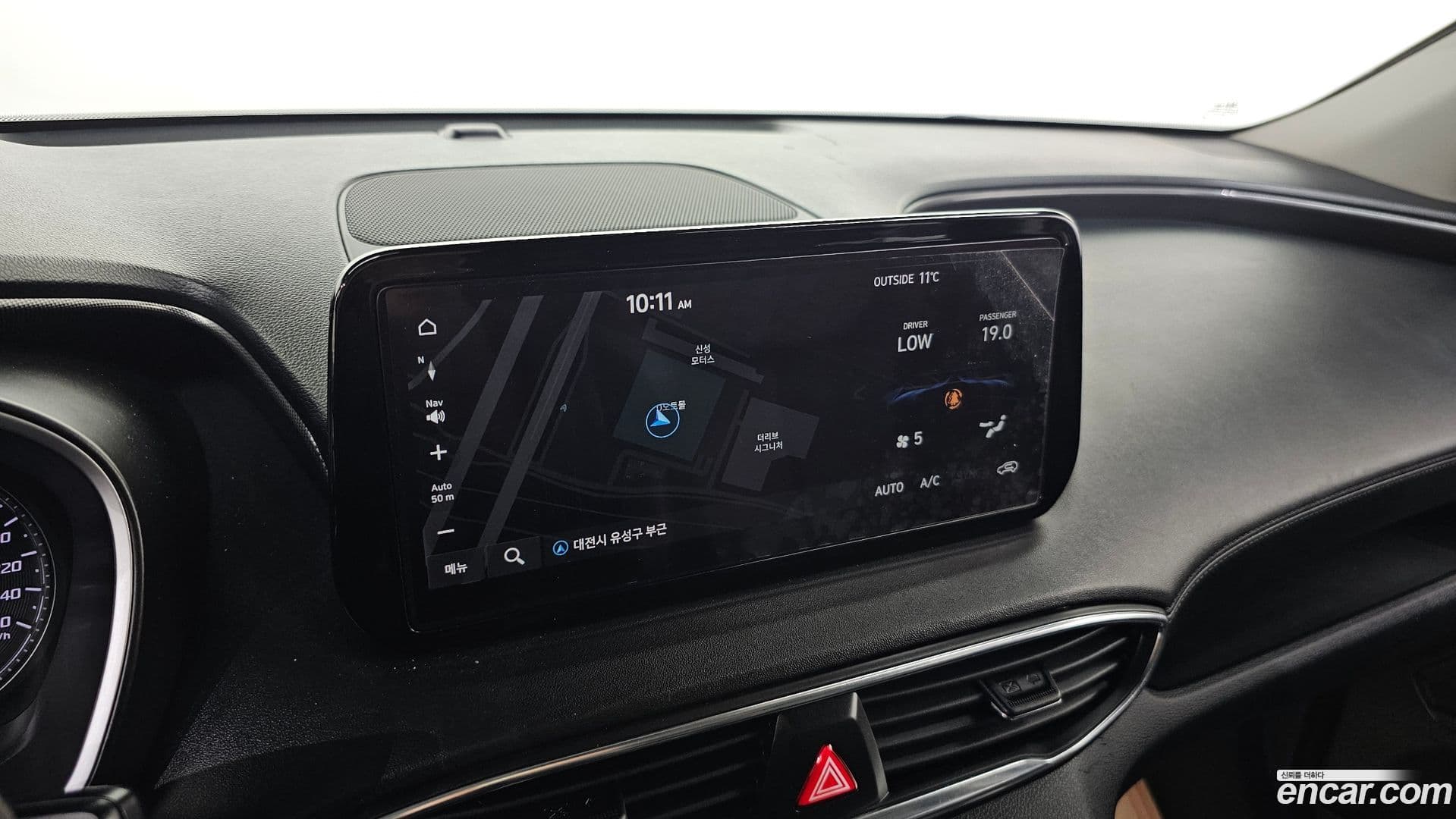 Main__Slider__Photo:Santafe Hyundai 2021.0-16