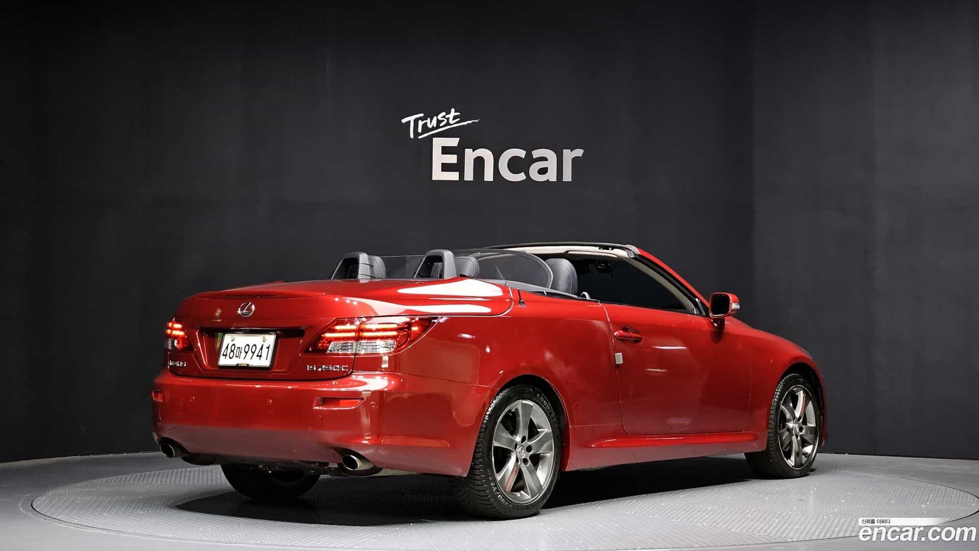 IS Lexus 2010.0-OUTER-001