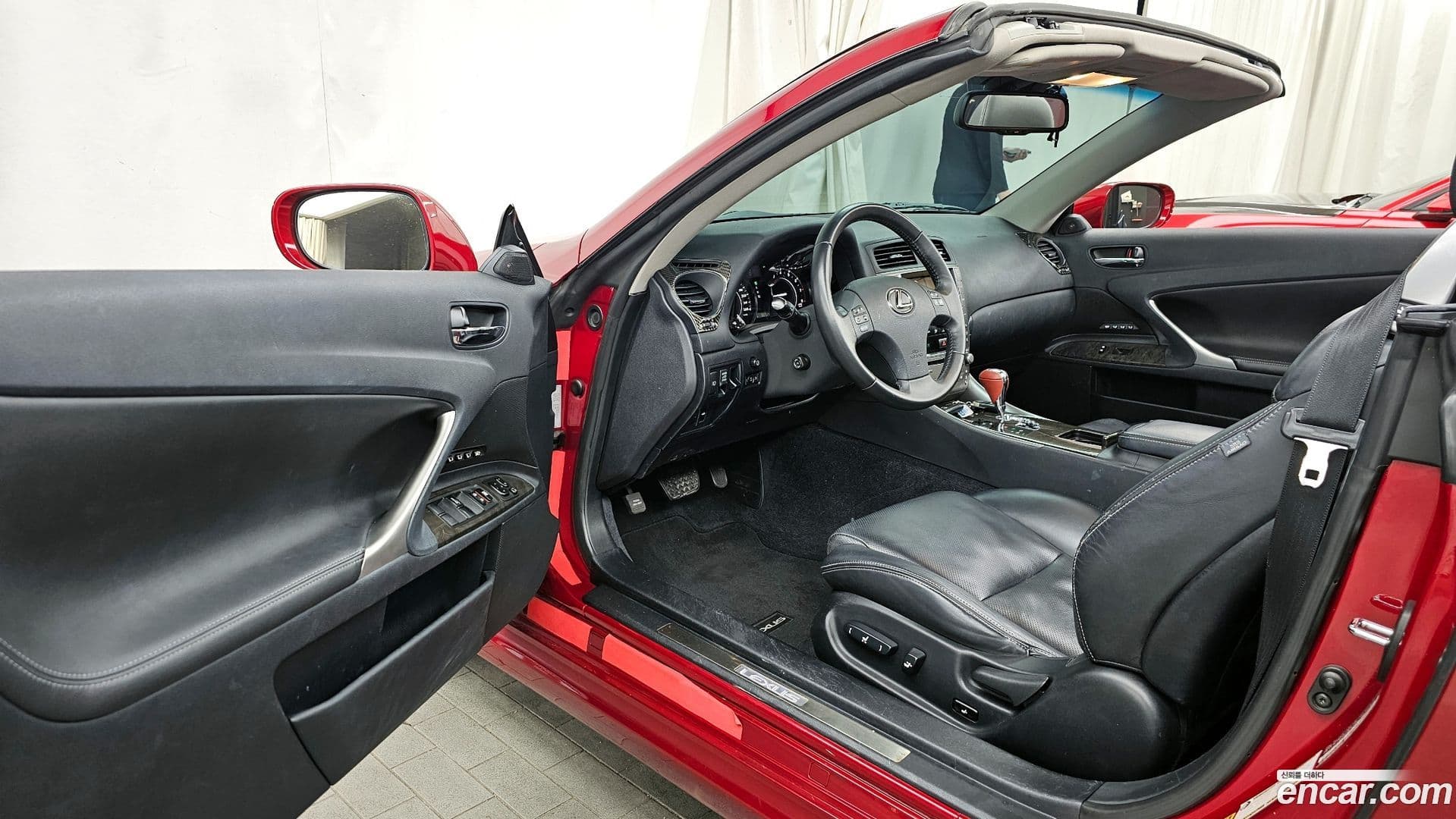 Main__Slider__Photo:IS Lexus 2010.0-9