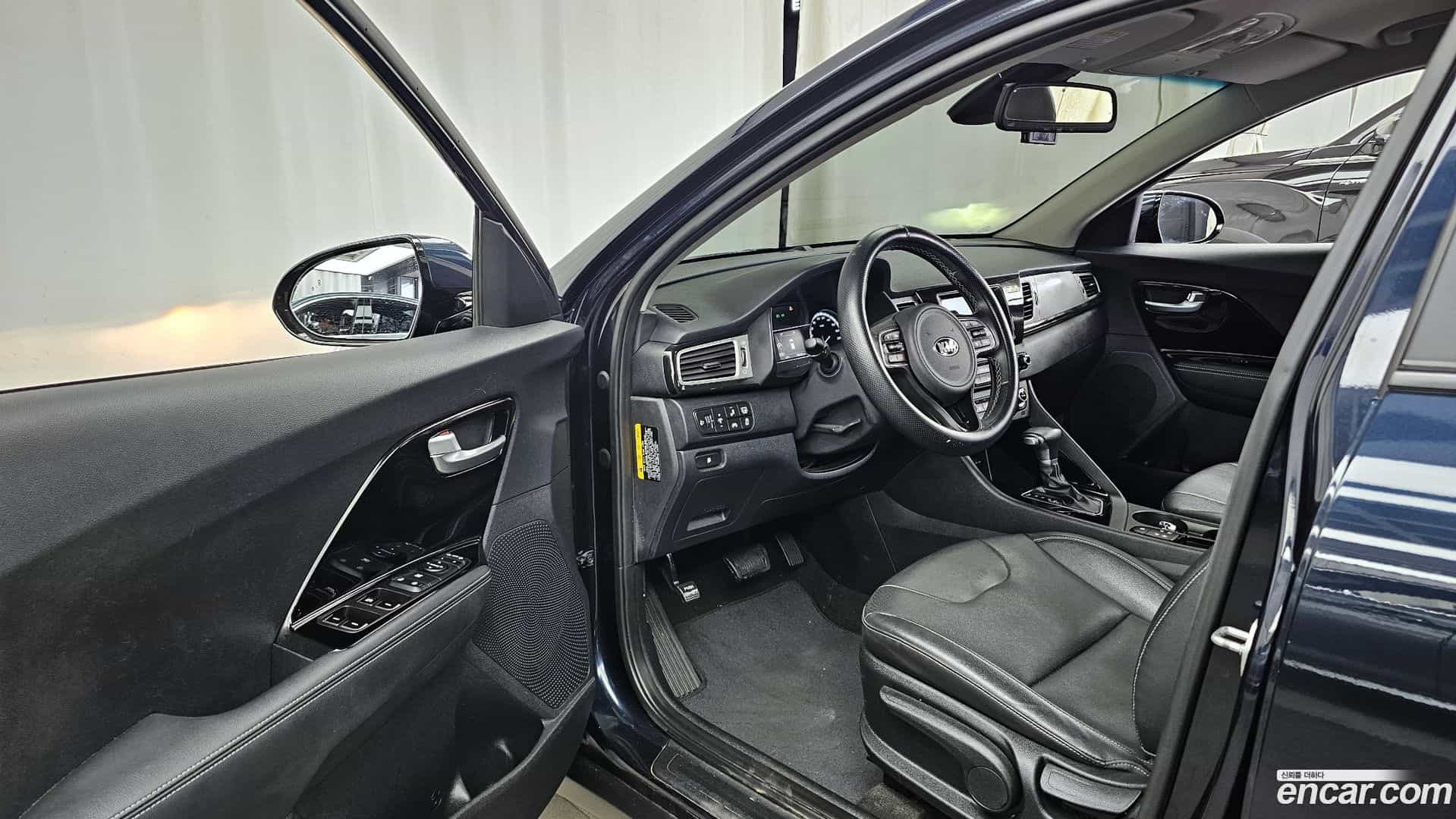 Niro Kia 2018.11-INNER-010