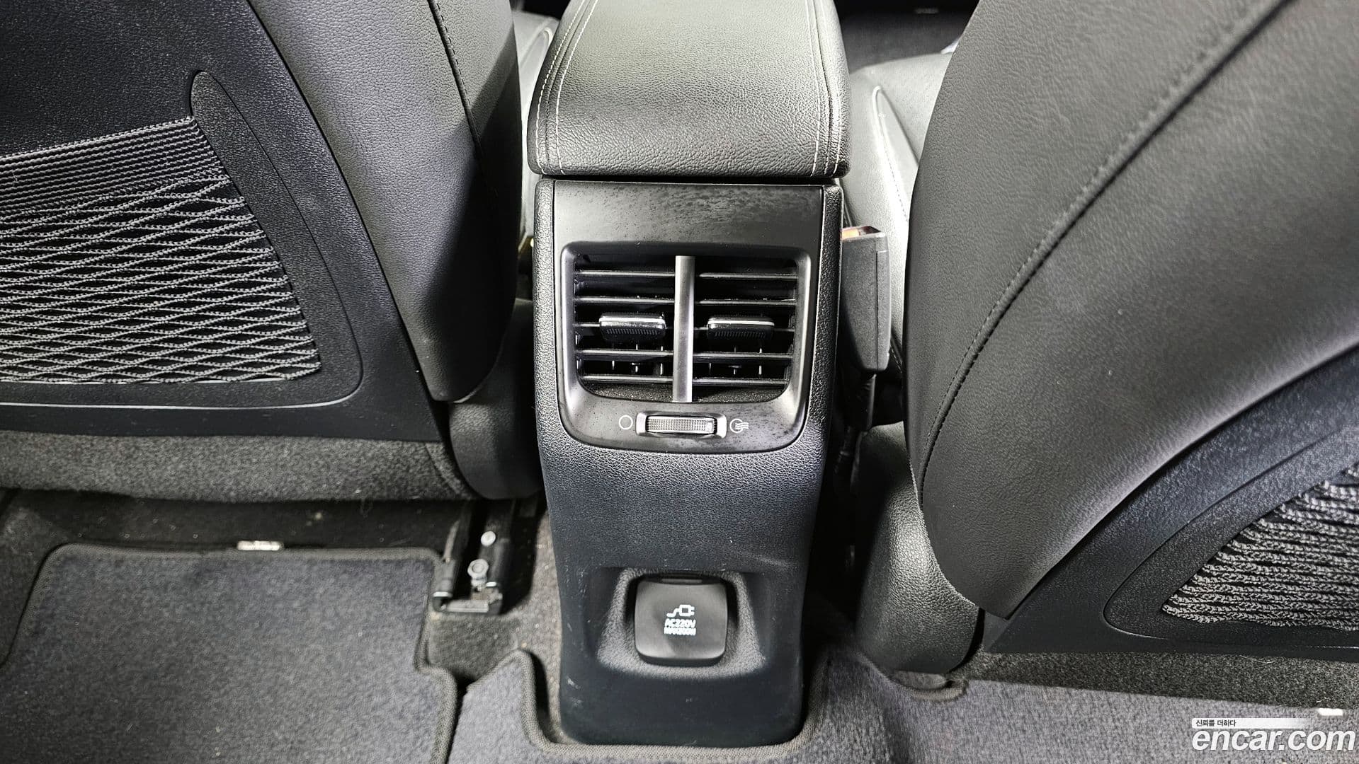 Main__Slider__Photo:Niro Kia 2018.11-17