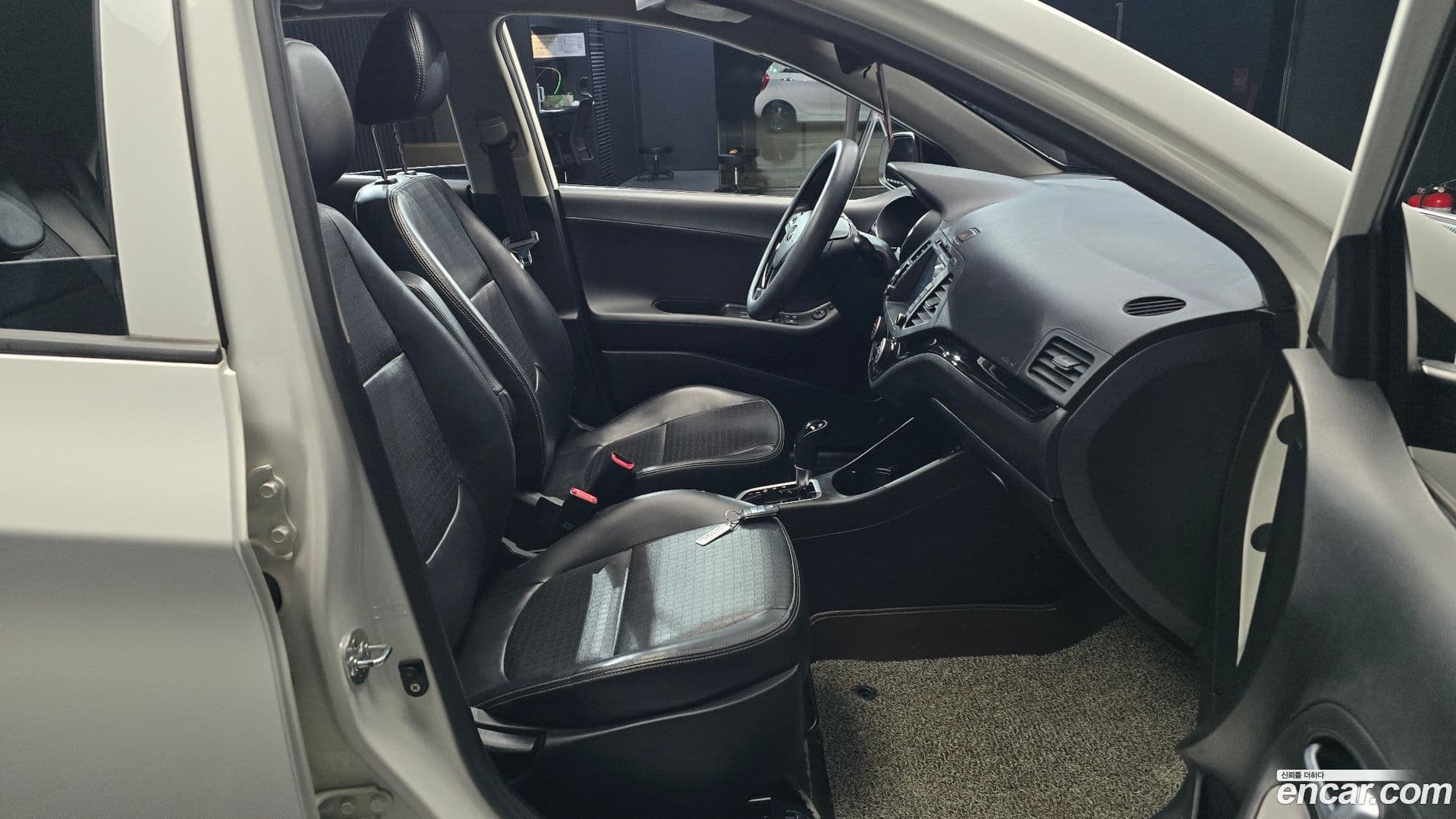 Main__Slider__Photo:morning Kia 2015.0-10