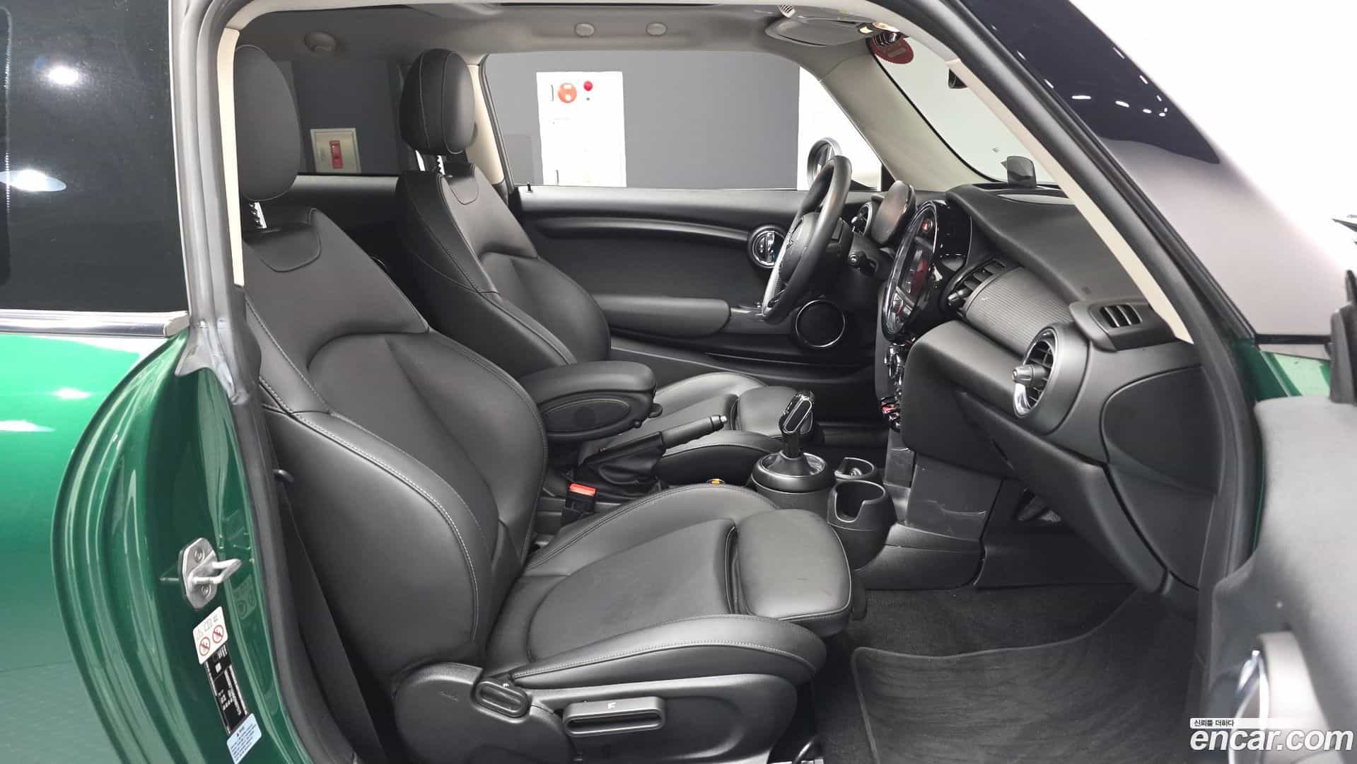 Cooper Mini 2021.6-OPTION-015