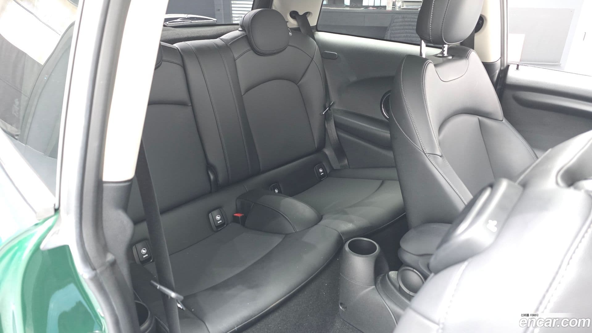 Main__Slider__Photo:Cooper Mini 2021.6-11