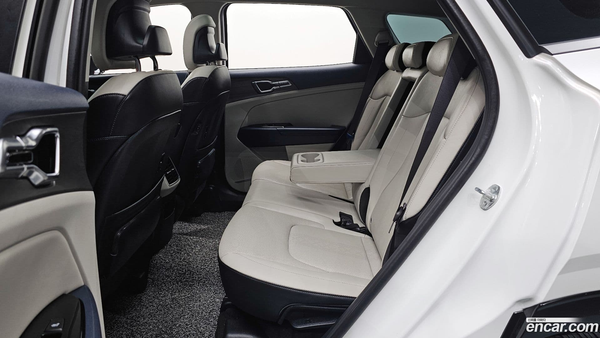 Main__Slider__Photo:Sportage Kia 2023.6-11