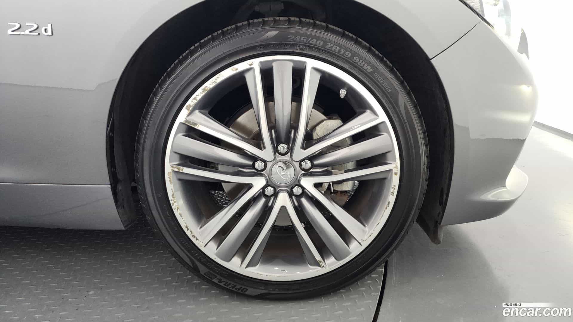 Q50 Infiniti 2016.6-OUTER-005