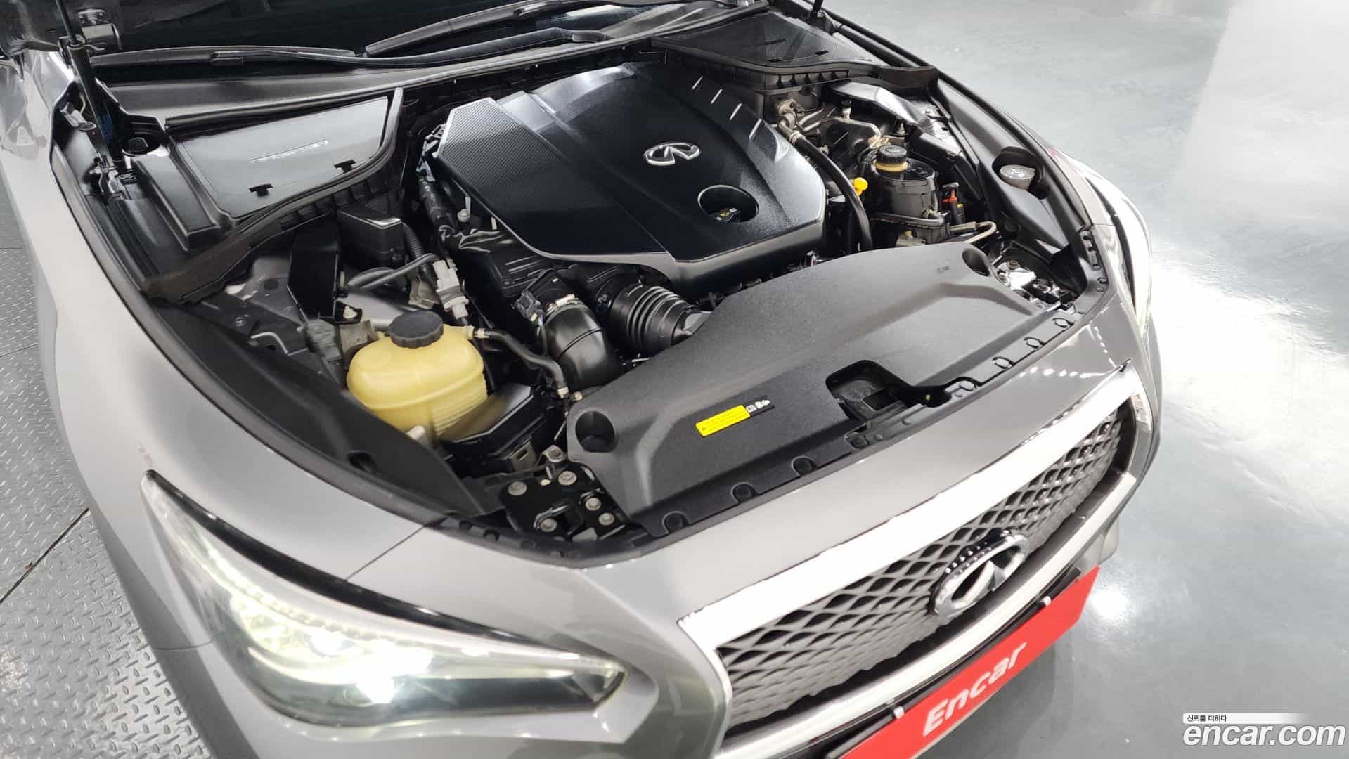 Q50 Infiniti 2016.6-OUTER-006