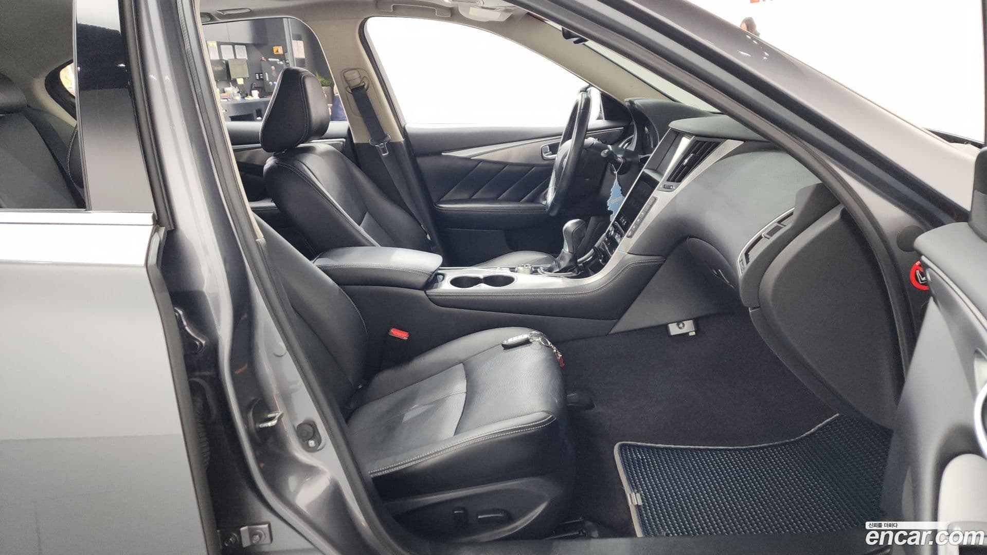 Main__Slider__Photo:Q50 Infiniti 2016.6-10