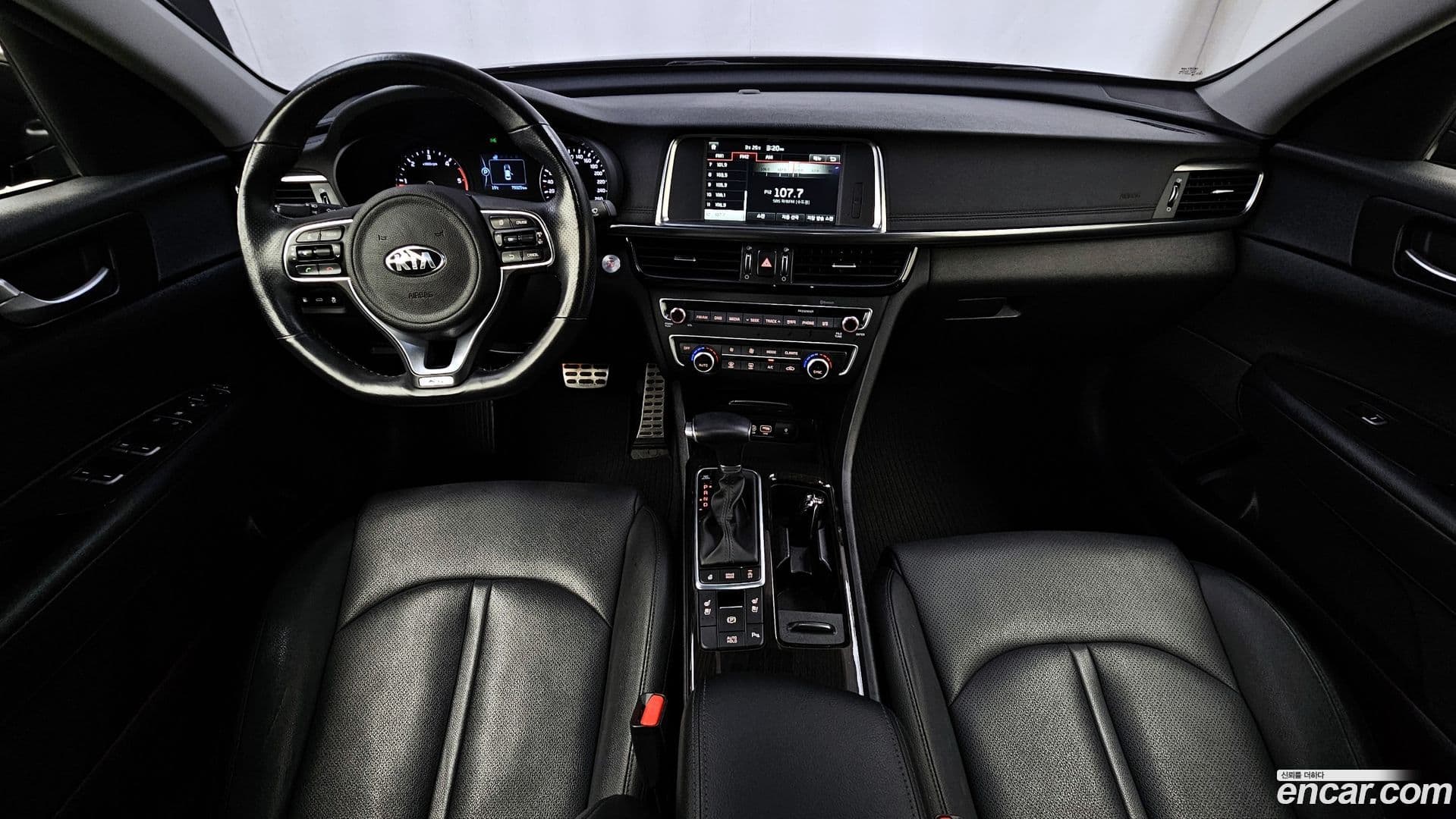 Main__Slider__Photo:K5 Kia 2015.9-6