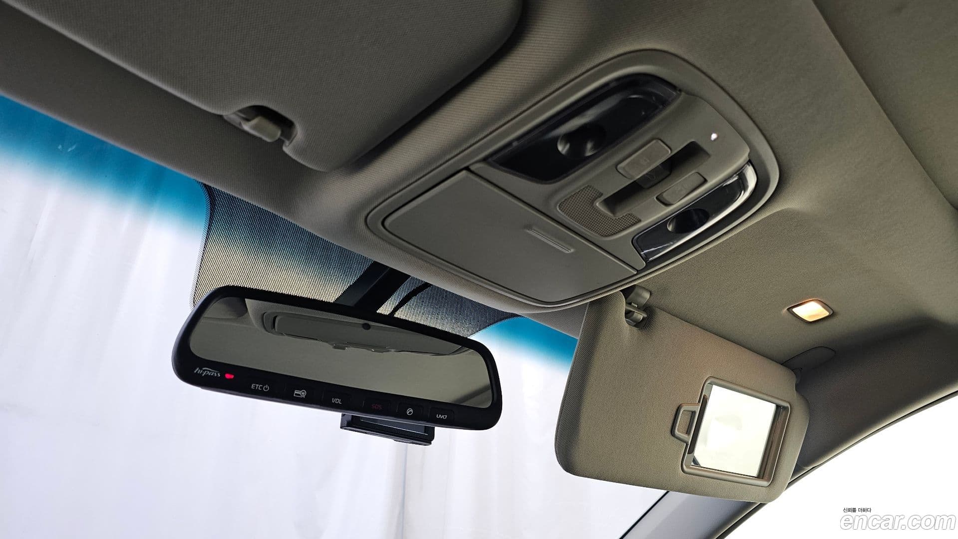 Main__Slider__Photo:K5 Kia 2015.9-16