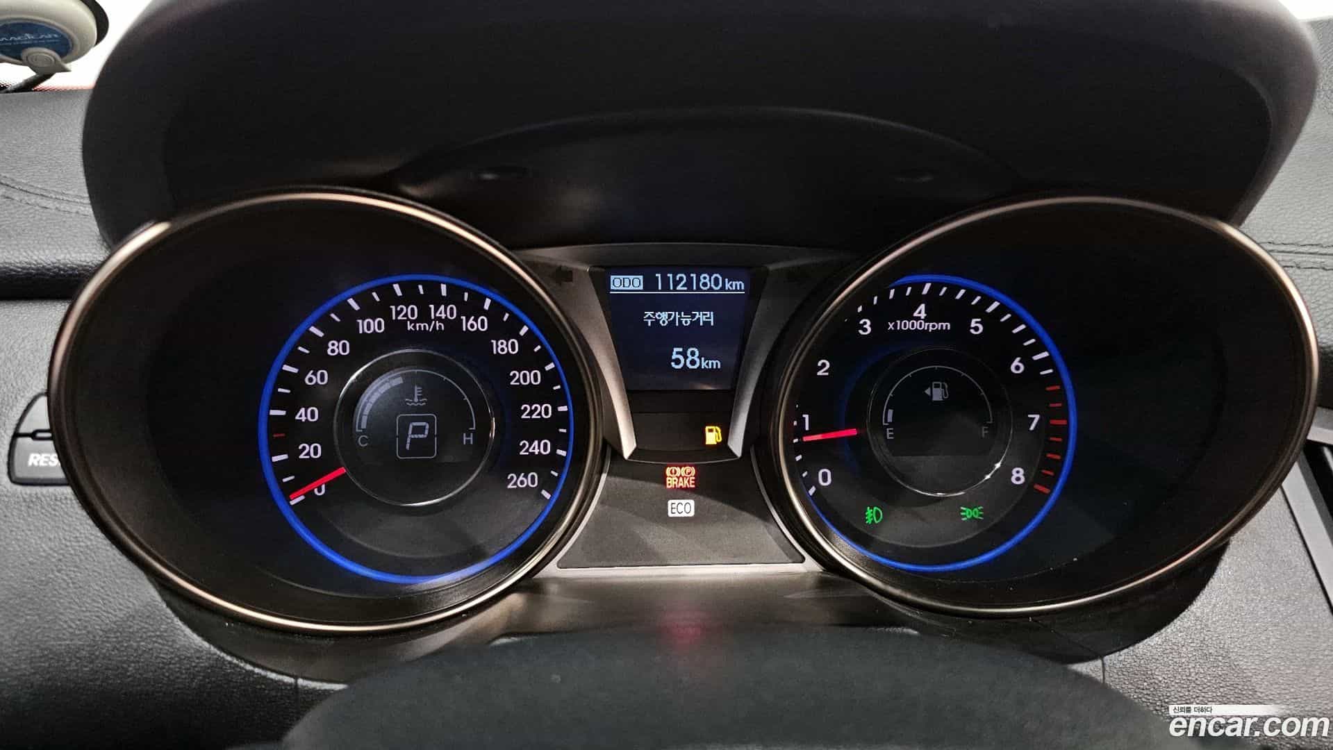 Genesis Hyundai 2013.6-INNER-008