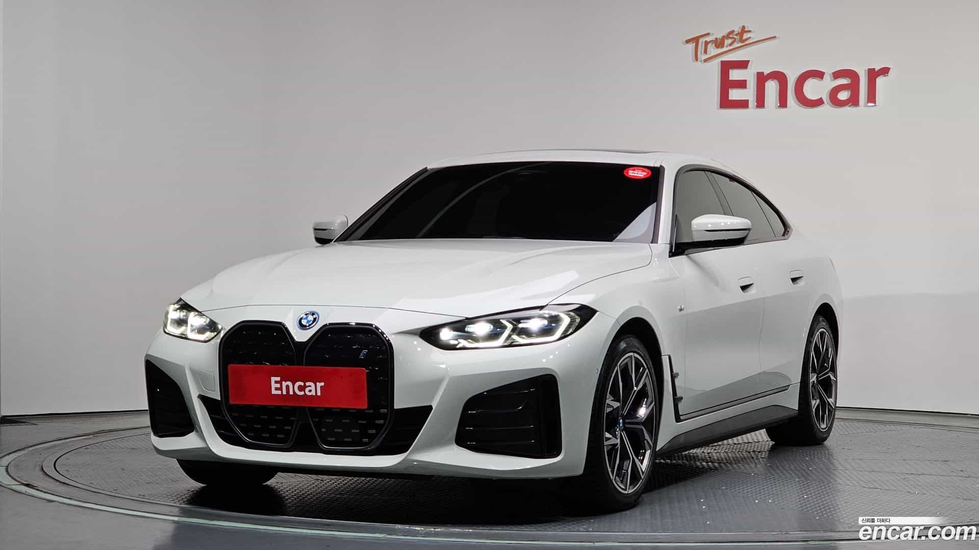 i4 BMW 2022.10-OUTER-001